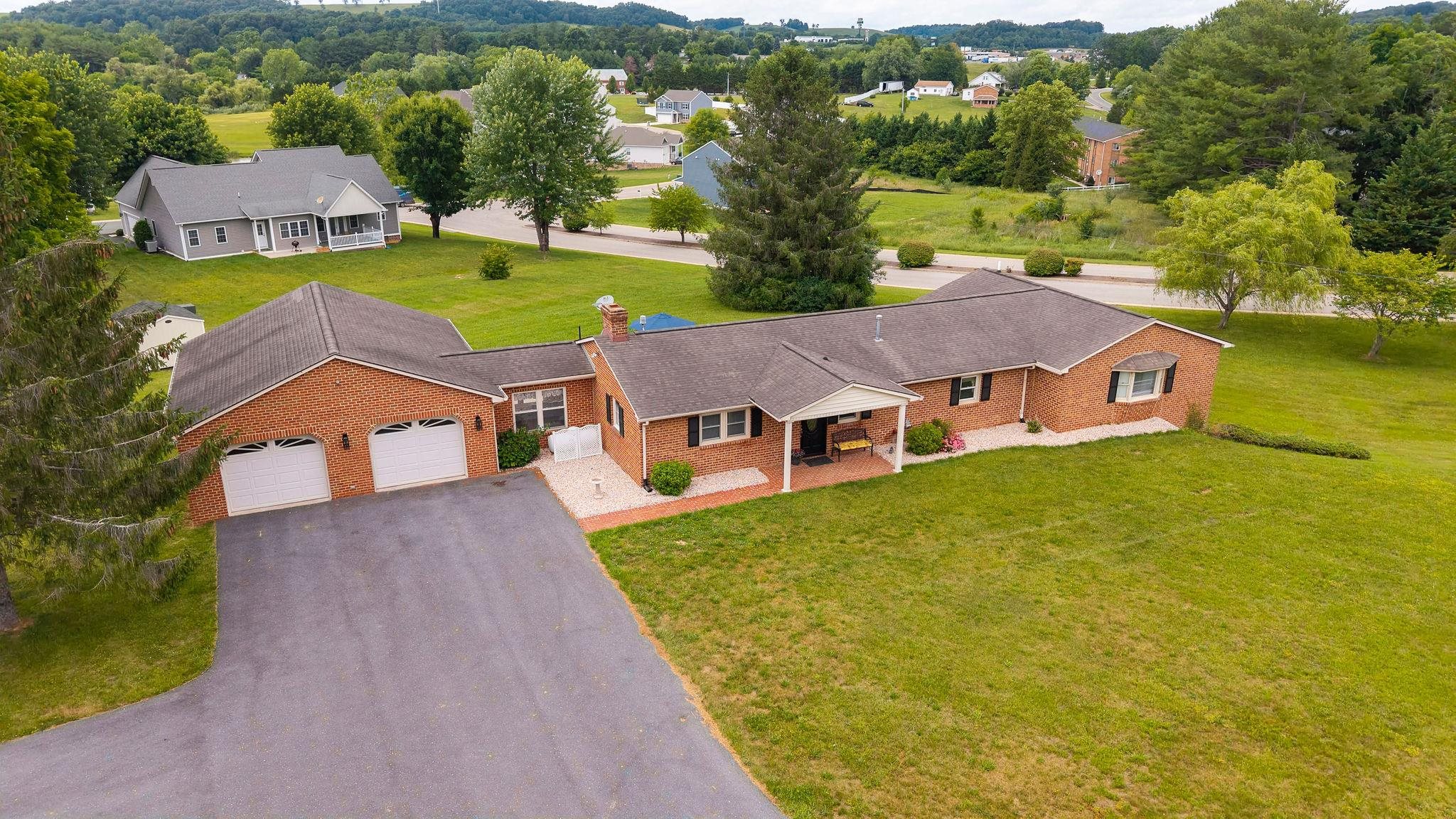 409 STEELES FORT RD, RAPHINE, Virginia 24472, 3 Bedrooms Bedrooms, ,4 BathroomsBathrooms,Residential,409 STEELES FORT RD,680283 MLS # 680283 409 STEELES FORT RD, RAPHINE, Virginia 24472, 3 Bedrooms Bedrooms, ,4 BathroomsBathrooms,Residential,409 STEELES FORT RD,680283 MLS # 680283