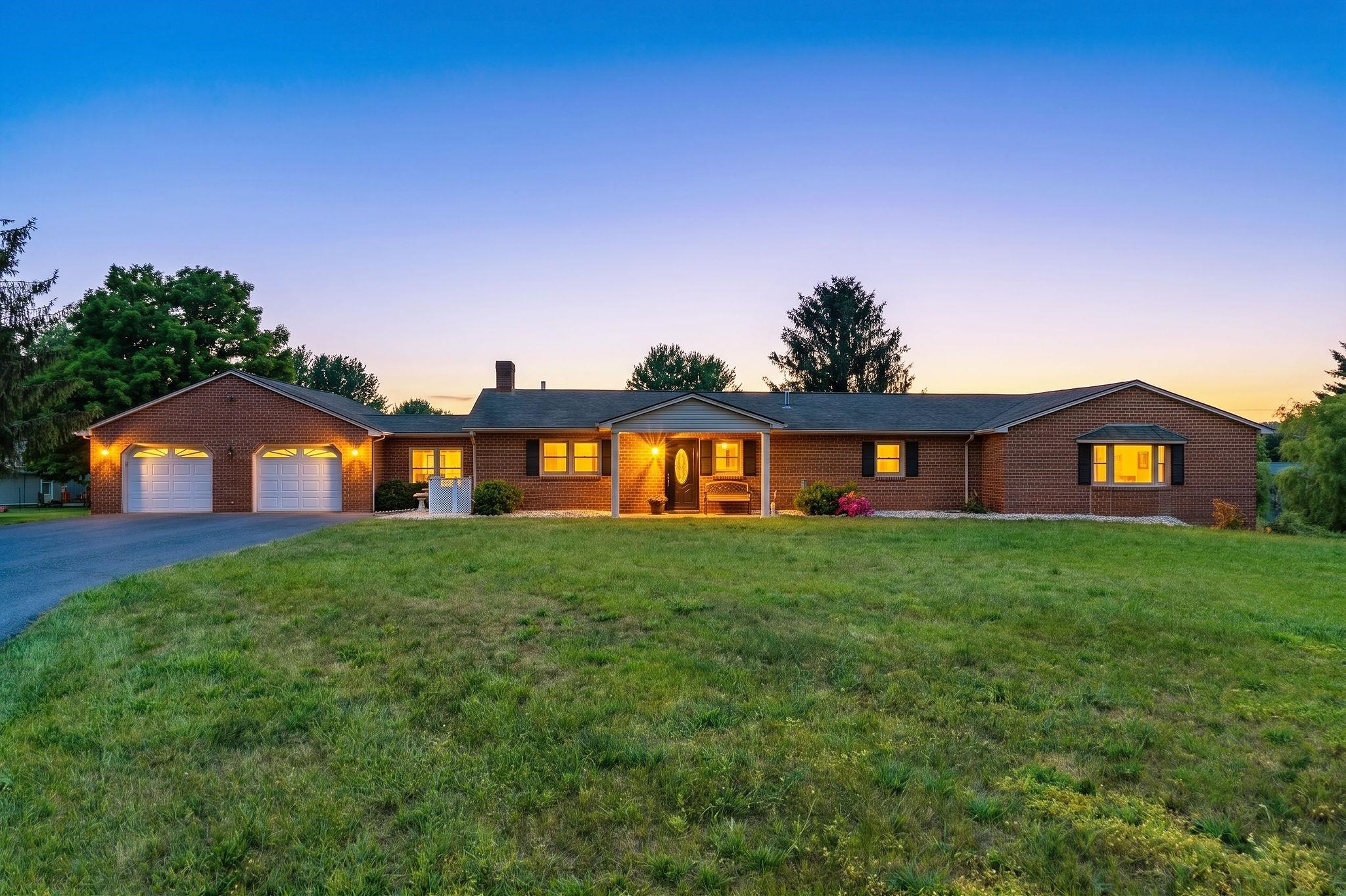 409 STEELES FORT RD, RAPHINE, Virginia 24472, 3 Bedrooms Bedrooms, ,4 BathroomsBathrooms,Residential,409 STEELES FORT RD,680283 MLS # 680283 409 STEELES FORT RD, RAPHINE, Virginia 24472, 3 Bedrooms Bedrooms, ,4 BathroomsBathrooms,Residential,409 STEELES FORT RD,680283 MLS # 680283