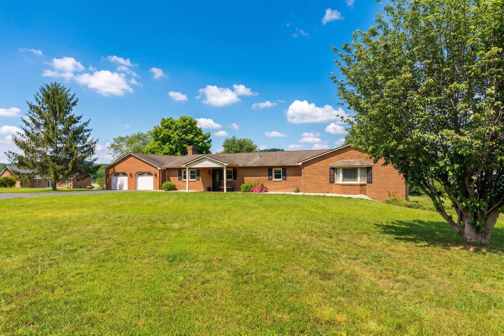 409 STEELES FORT RD, RAPHINE, Virginia 24472, 3 Bedrooms Bedrooms, ,4 BathroomsBathrooms,Residential,409 STEELES FORT RD,680283 MLS # 680283 409 STEELES FORT RD, RAPHINE, Virginia 24472, 3 Bedrooms Bedrooms, ,4 BathroomsBathrooms,Residential,409 STEELES FORT RD,680283 MLS # 680283