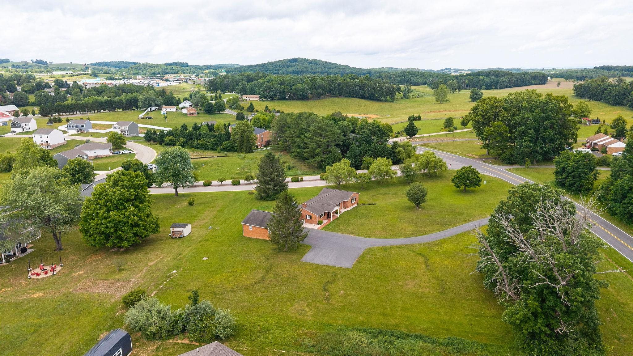 409 STEELES FORT RD, RAPHINE, Virginia 24472, 3 Bedrooms Bedrooms, ,4 BathroomsBathrooms,Residential,409 STEELES FORT RD,680283 MLS # 680283 409 STEELES FORT RD, RAPHINE, Virginia 24472, 3 Bedrooms Bedrooms, ,4 BathroomsBathrooms,Residential,409 STEELES FORT RD,680283 MLS # 680283