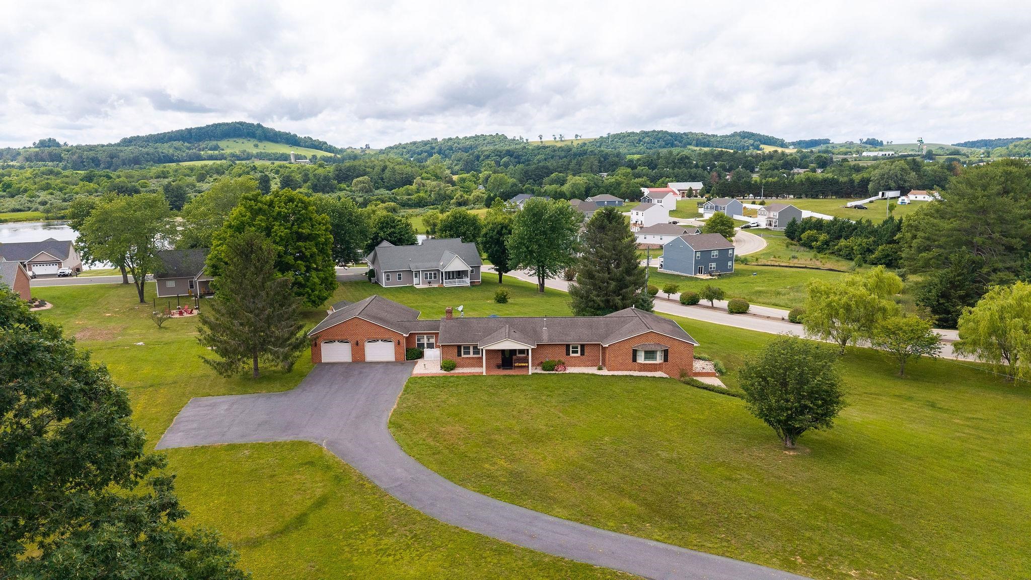 409 STEELES FORT RD, RAPHINE, Virginia 24472, 3 Bedrooms Bedrooms, ,4 BathroomsBathrooms,Residential,409 STEELES FORT RD,680283 MLS # 680283 409 STEELES FORT RD, RAPHINE, Virginia 24472, 3 Bedrooms Bedrooms, ,4 BathroomsBathrooms,Residential,409 STEELES FORT RD,680283 MLS # 680283