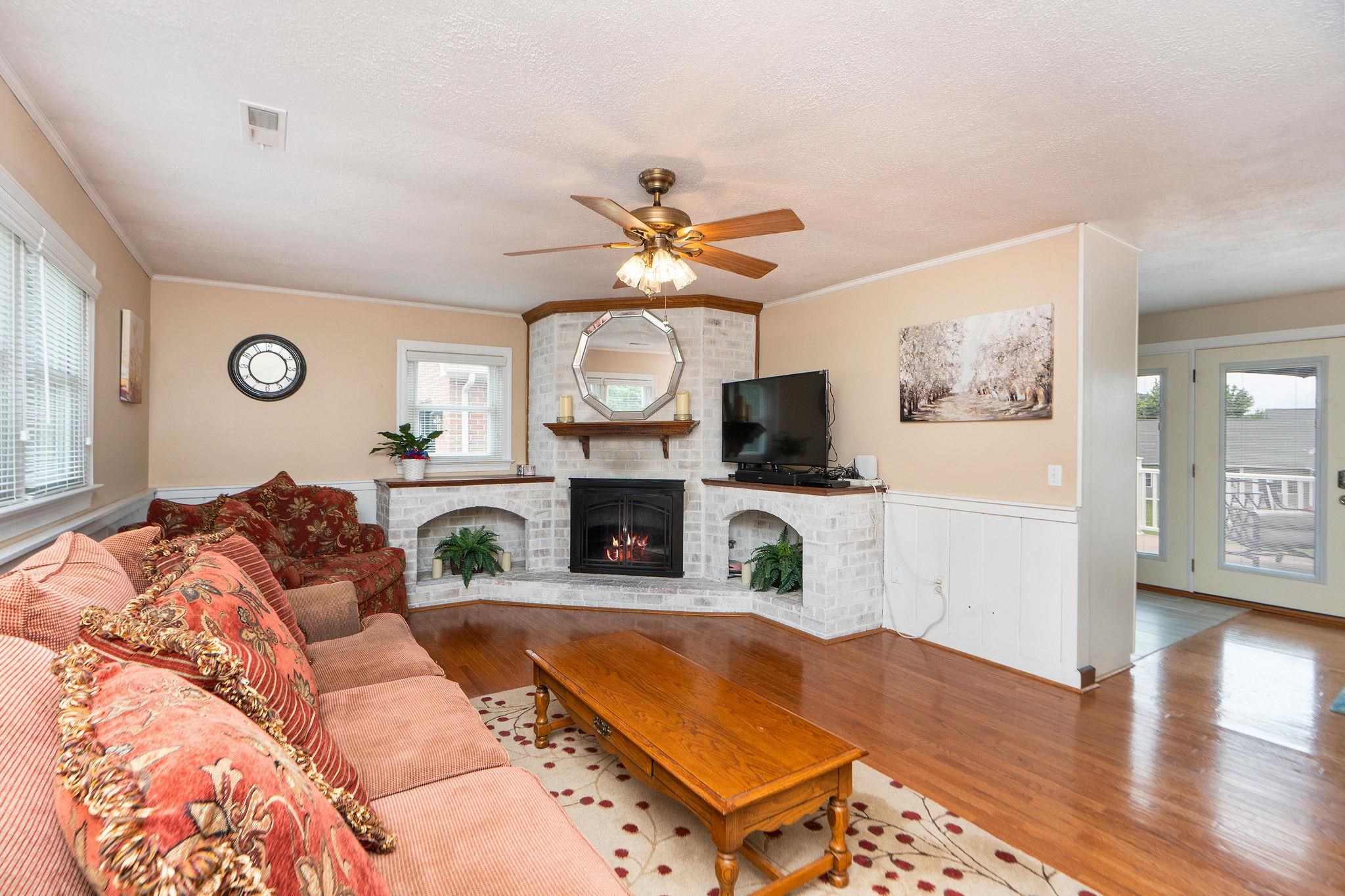 409 STEELES FORT RD, RAPHINE, Virginia 24472, 3 Bedrooms Bedrooms, ,4 BathroomsBathrooms,Residential,409 STEELES FORT RD,680283 MLS # 680283 409 STEELES FORT RD, RAPHINE, Virginia 24472, 3 Bedrooms Bedrooms, ,4 BathroomsBathrooms,Residential,409 STEELES FORT RD,680283 MLS # 680283