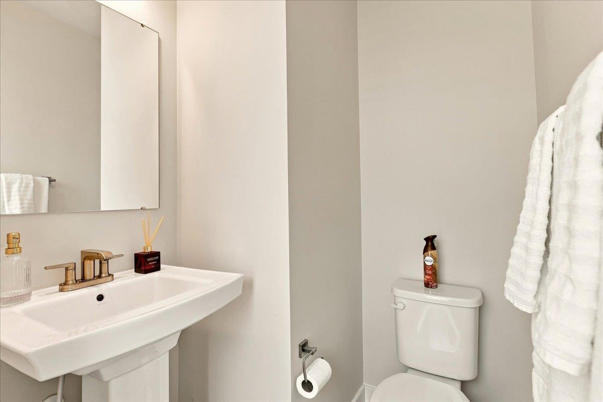 4707 DRYSDALE ST, ROCKINGHAM, Virginia 22801, 3 Bedrooms Bedrooms, ,2 BathroomsBathrooms,Residential,4707 DRYSDALE ST,680289 MLS # 680289 4707 DRYSDALE ST, ROCKINGHAM, Virginia 22801, 3 Bedrooms Bedrooms, ,2 BathroomsBathrooms,Residential,4707 DRYSDALE ST,680289 MLS # 680289