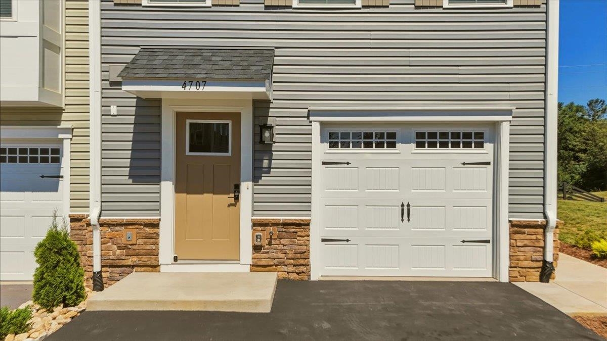 4707 DRYSDALE ST, ROCKINGHAM, Virginia 22801, 3 Bedrooms Bedrooms, ,2 BathroomsBathrooms,Residential,4707 DRYSDALE ST,680289 MLS # 680289 4707 DRYSDALE ST, ROCKINGHAM, Virginia 22801, 3 Bedrooms Bedrooms, ,2 BathroomsBathrooms,Residential,4707 DRYSDALE ST,680289 MLS # 680289