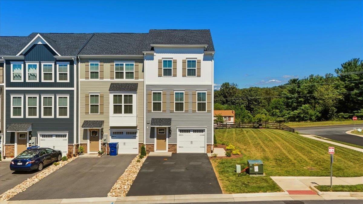 4707 DRYSDALE ST, ROCKINGHAM, Virginia 22801, 3 Bedrooms Bedrooms, ,2 BathroomsBathrooms,Residential,4707 DRYSDALE ST,680289 MLS # 680289 4707 DRYSDALE ST, ROCKINGHAM, Virginia 22801, 3 Bedrooms Bedrooms, ,2 BathroomsBathrooms,Residential,4707 DRYSDALE ST,680289 MLS # 680289