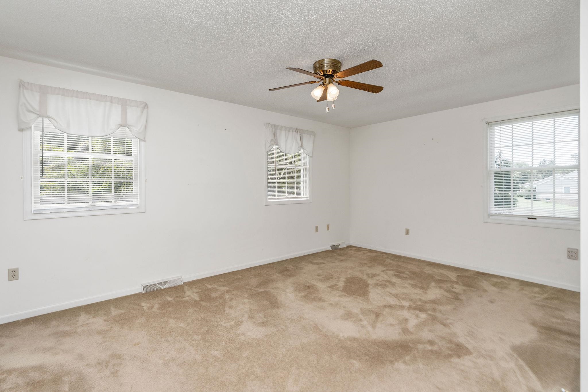 39 CRANBERRY DR, STUARTS DRAFT, Virginia 24477, 3 Bedrooms Bedrooms, ,2 BathroomsBathrooms,Residential,39 CRANBERRY DR,680299 MLS # 680299 39 CRANBERRY DR, STUARTS DRAFT, Virginia 24477, 3 Bedrooms Bedrooms, ,2 BathroomsBathrooms,Residential,39 CRANBERRY DR,680299 MLS # 680299