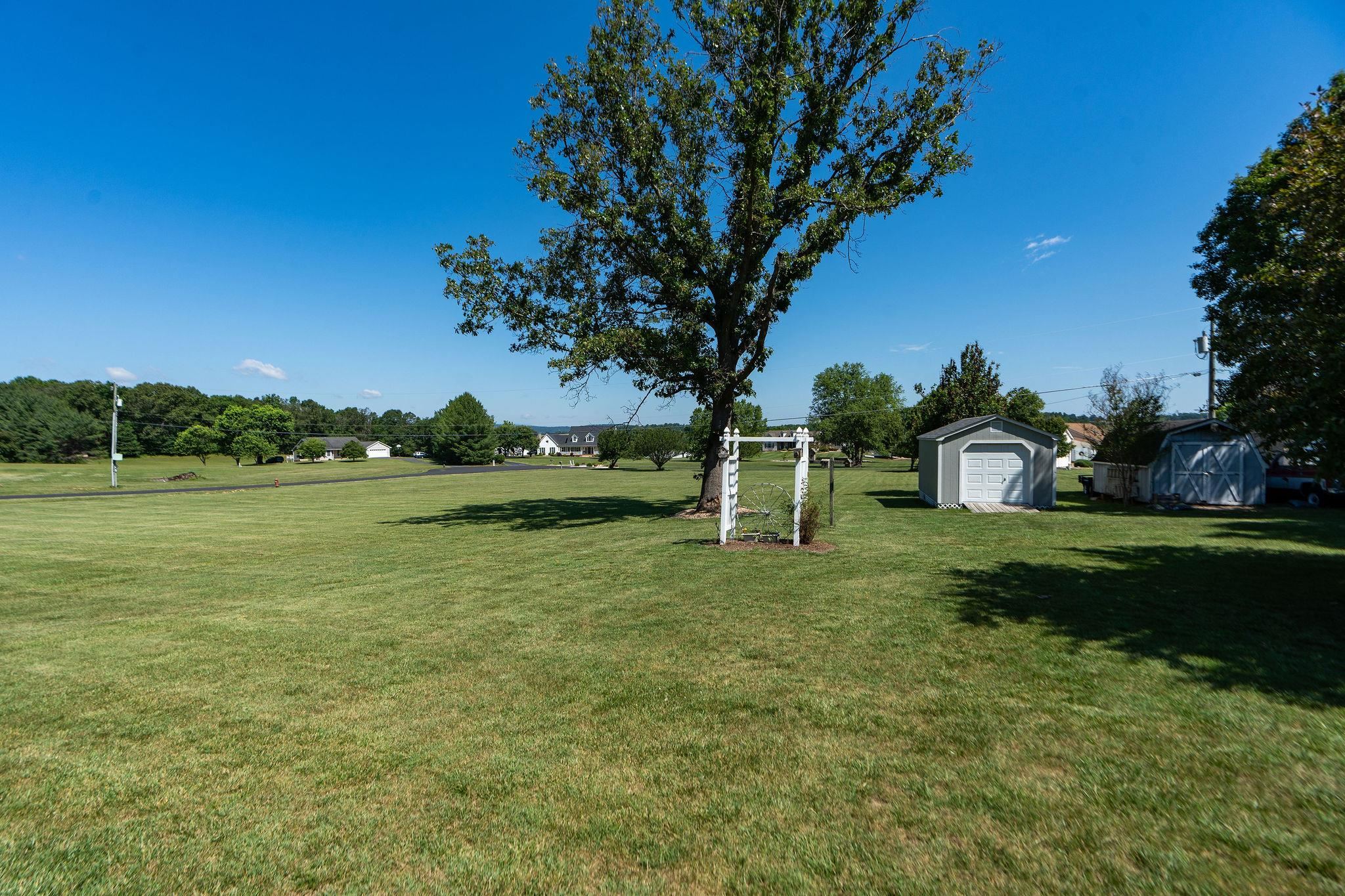39 CRANBERRY DR, STUARTS DRAFT, Virginia 24477, 3 Bedrooms Bedrooms, ,2 BathroomsBathrooms,Residential,39 CRANBERRY DR,680299 MLS # 680299 39 CRANBERRY DR, STUARTS DRAFT, Virginia 24477, 3 Bedrooms Bedrooms, ,2 BathroomsBathrooms,Residential,39 CRANBERRY DR,680299 MLS # 680299
