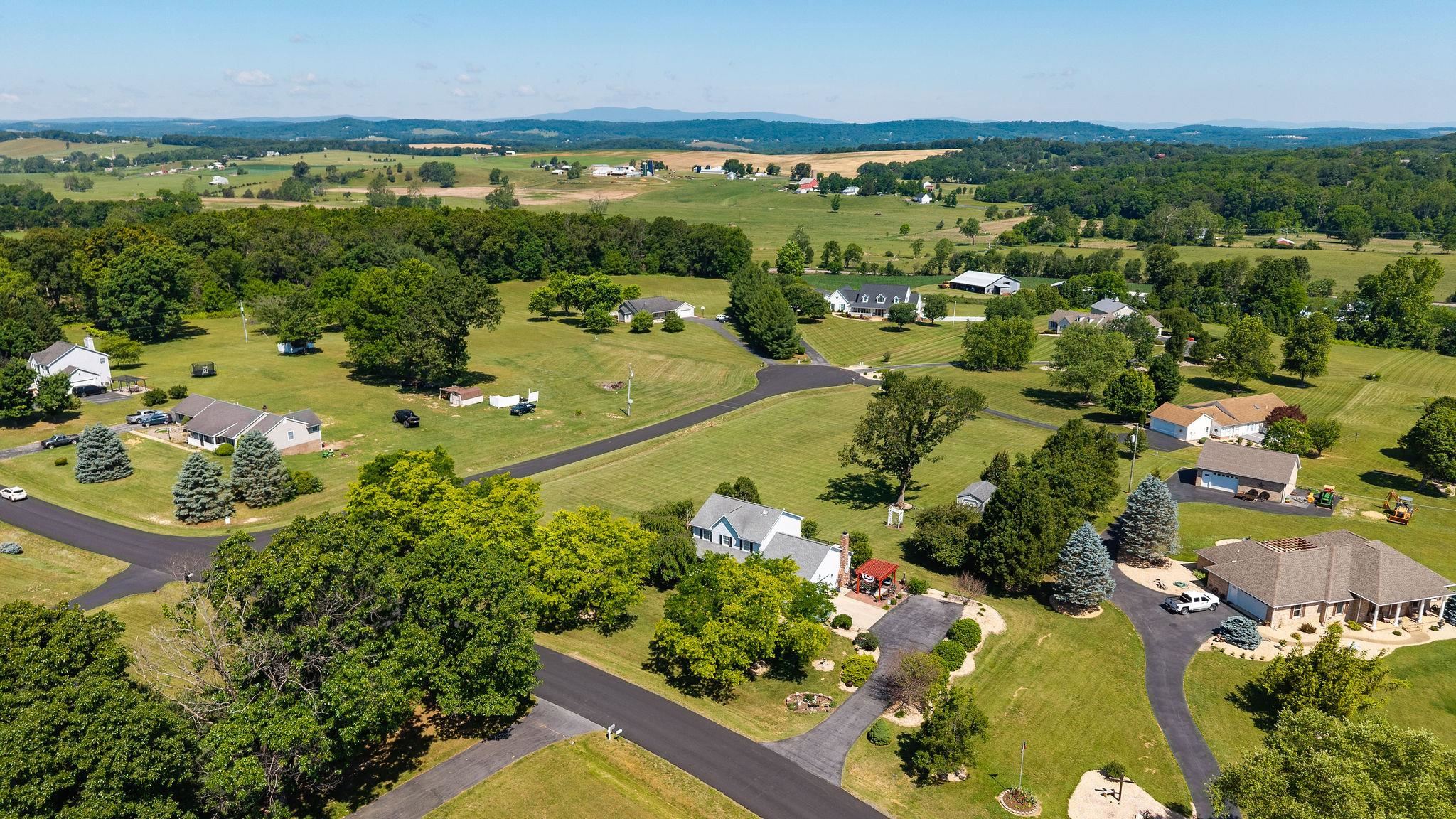 39 CRANBERRY DR, STUARTS DRAFT, Virginia 24477, 3 Bedrooms Bedrooms, ,2 BathroomsBathrooms,Residential,39 CRANBERRY DR,680299 MLS # 680299 39 CRANBERRY DR, STUARTS DRAFT, Virginia 24477, 3 Bedrooms Bedrooms, ,2 BathroomsBathrooms,Residential,39 CRANBERRY DR,680299 MLS # 680299