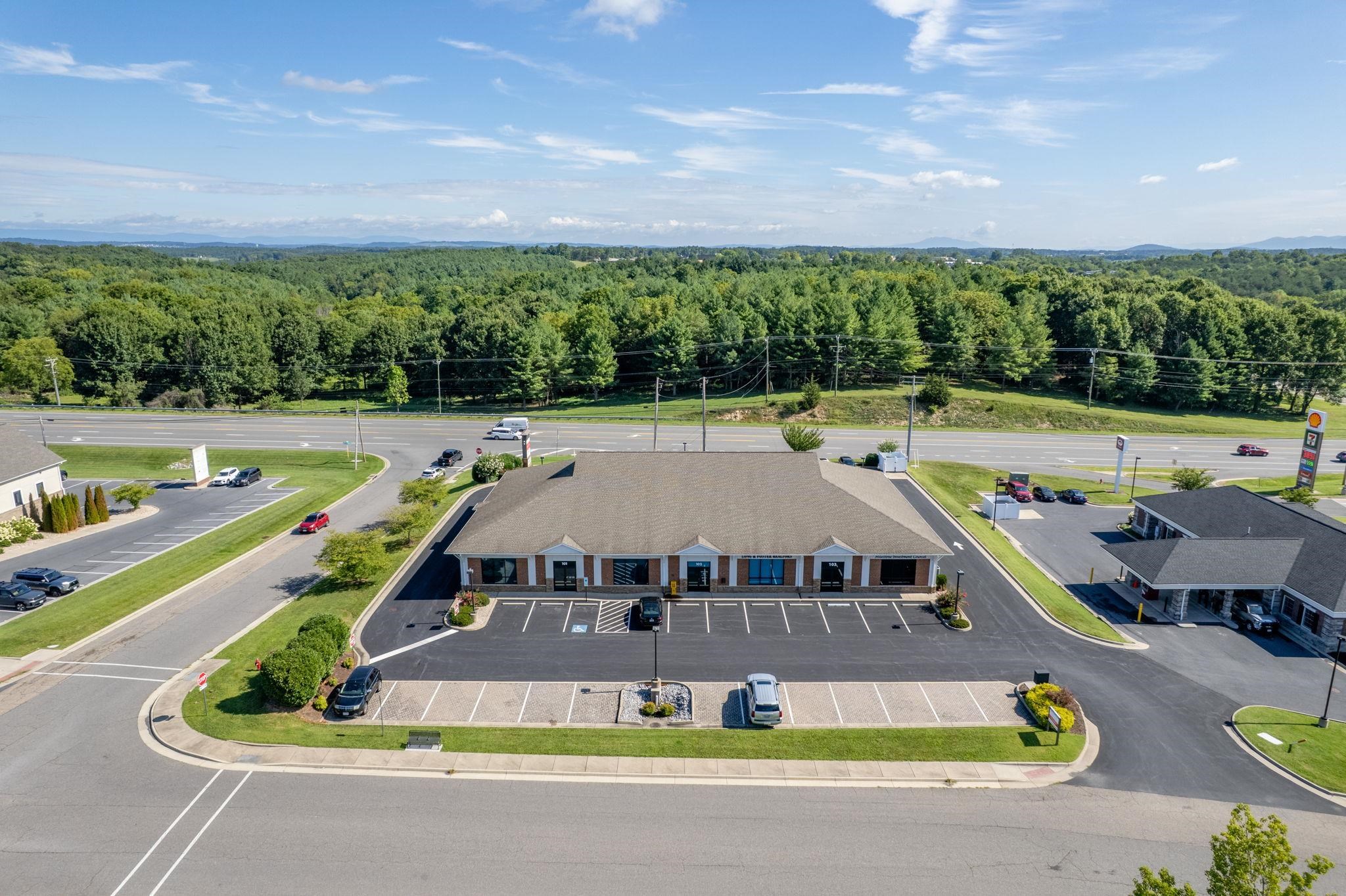 16 GOSNELL CROSSING, STAUNTON, Virginia 24401, ,Commercial,16 GOSNELL CROSSING,667308 MLS # 667308 16 GOSNELL CROSSING, STAUNTON, Virginia 24401, ,Commercial,16 GOSNELL CROSSING,667308 MLS # 667308