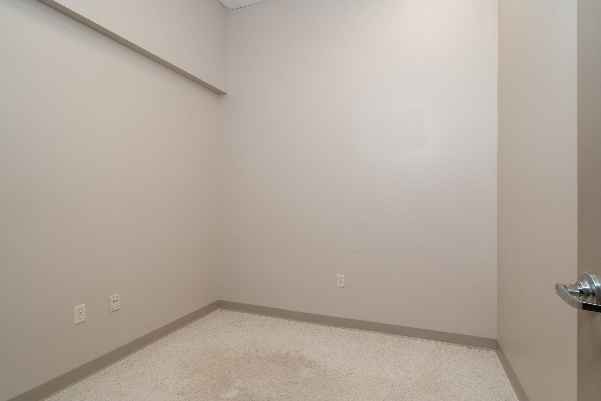 16 GOSNELL CROSSING, STAUNTON, Virginia 24401, ,Commercial,16 GOSNELL CROSSING,667308 MLS # 667308 16 GOSNELL CROSSING, STAUNTON, Virginia 24401, ,Commercial,16 GOSNELL CROSSING,667308 MLS # 667308