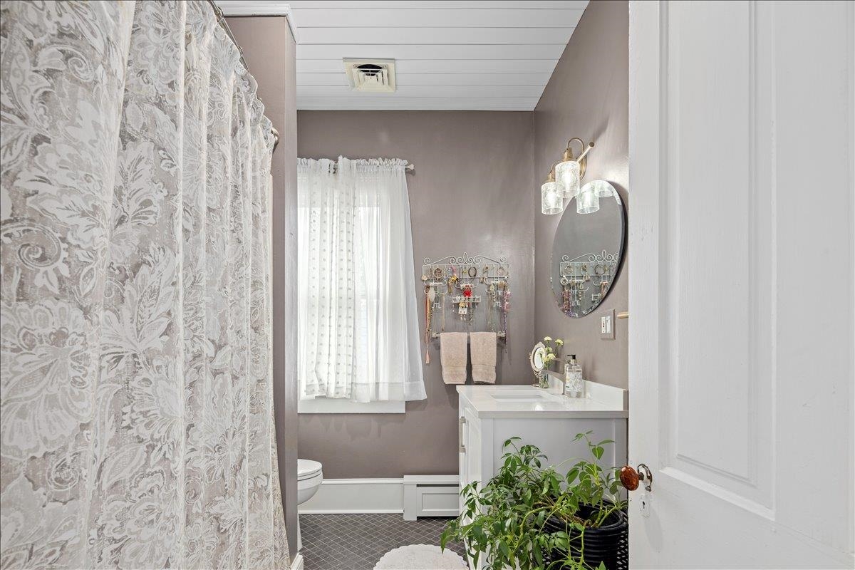 119 POINTS ST, STAUNTON, Virginia 24401, 4 Bedrooms Bedrooms, ,3 BathroomsBathrooms,Residential,119 POINTS ST,677640 MLS # 677640 119 POINTS ST, STAUNTON, Virginia 24401, 4 Bedrooms Bedrooms, ,3 BathroomsBathrooms,Residential,119 POINTS ST,677640 MLS # 677640