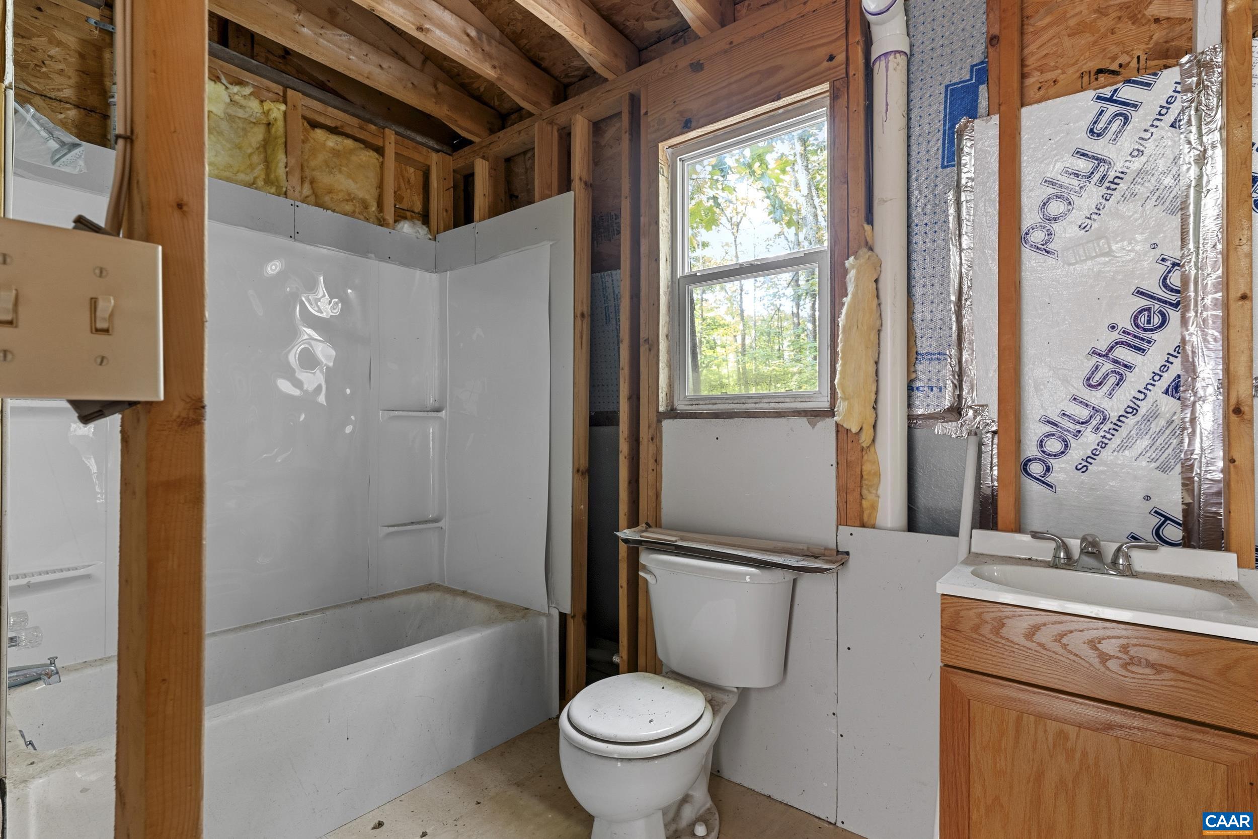 3826 MIDLAND RD, WINGINA, Virginia 24599, 4 Bedrooms Bedrooms, ,3 BathroomsBathrooms,Residential,3826 MIDLAND RD,680306 MLS # 680306