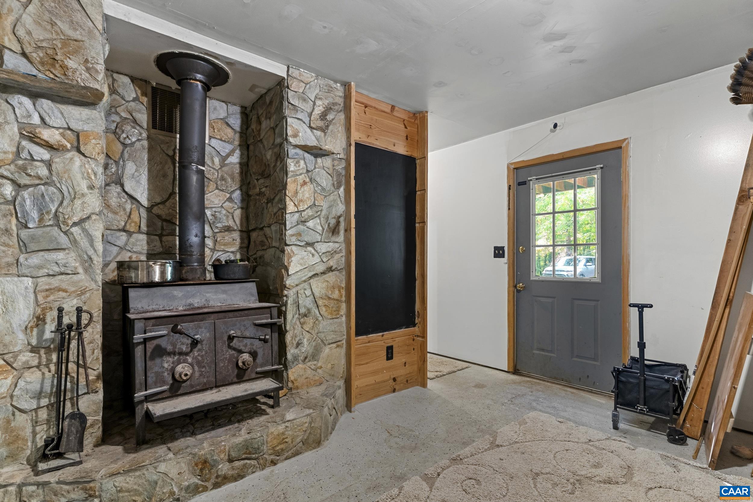 3826 MIDLAND RD, WINGINA, Virginia 24599, 4 Bedrooms Bedrooms, ,3 BathroomsBathrooms,Residential,3826 MIDLAND RD,680306 MLS # 680306
