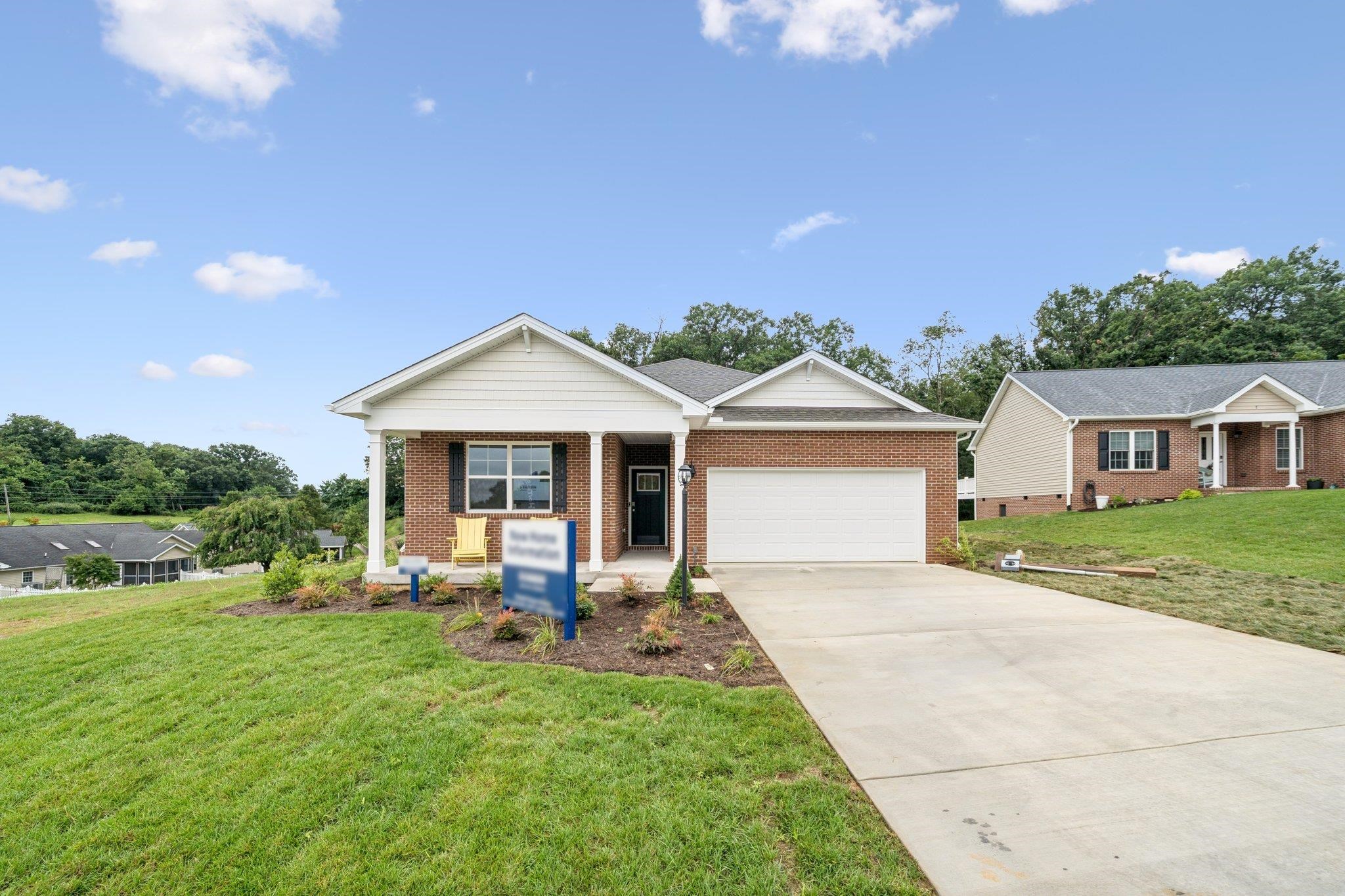 12 RIVER OAK DR, STAUNTON, Virginia 24401, 4 Bedrooms Bedrooms, ,2 BathroomsBathrooms,Residential,12 RIVER OAK DR,680309 MLS # 680309