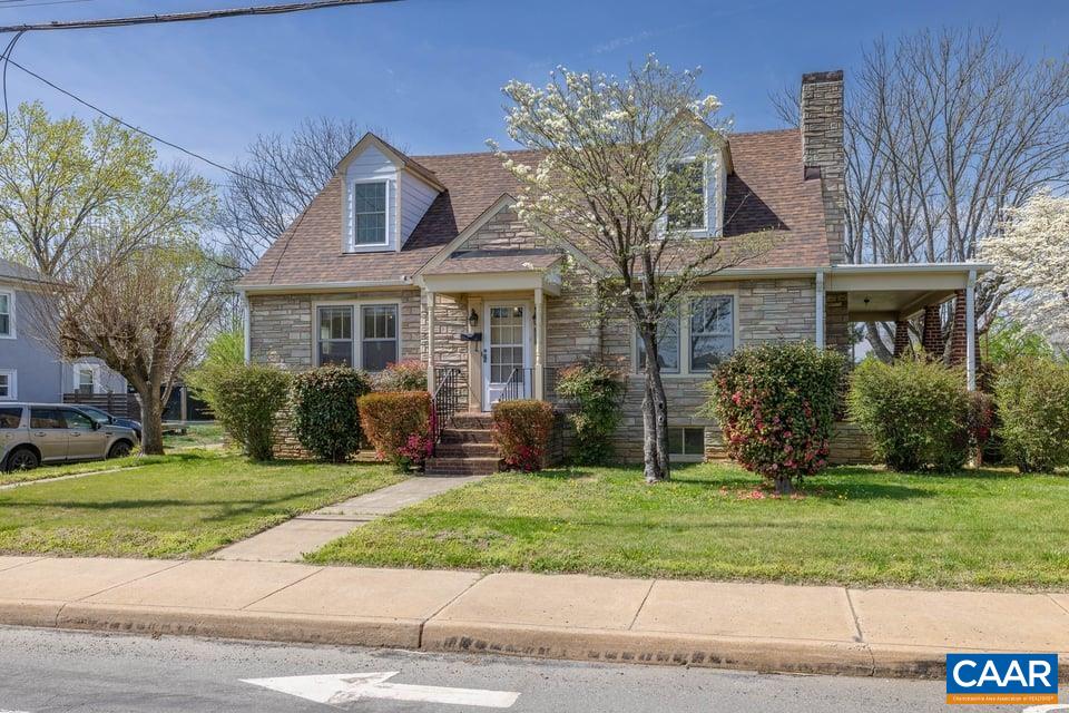 1201 AVON ST, CHARLOTTESVILLE, Virginia 22902, 3 Bedrooms Bedrooms, ,3 BathroomsBathrooms,Residential,1201 AVON ST,680315 MLS # 680315 1201 AVON ST, CHARLOTTESVILLE, Virginia 22902, 3 Bedrooms Bedrooms, ,3 BathroomsBathrooms,Residential,1201 AVON ST,680315 MLS # 680315