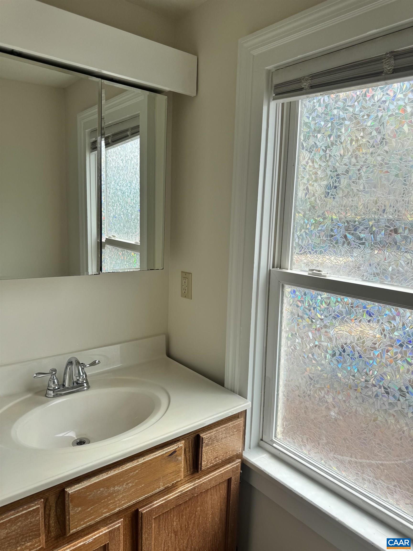 339 SW 6 1/2 ST, CHARLOTTESVILLE, Virginia 22903, 4 Bedrooms Bedrooms, ,1 BathroomBathrooms,Residential,339 SW 6 1/2 ST,680320 MLS # 680320 339 SW 6 1/2 ST, CHARLOTTESVILLE, Virginia 22903, 4 Bedrooms Bedrooms, ,1 BathroomBathrooms,Residential,339 SW 6 1/2 ST,680320 MLS # 680320