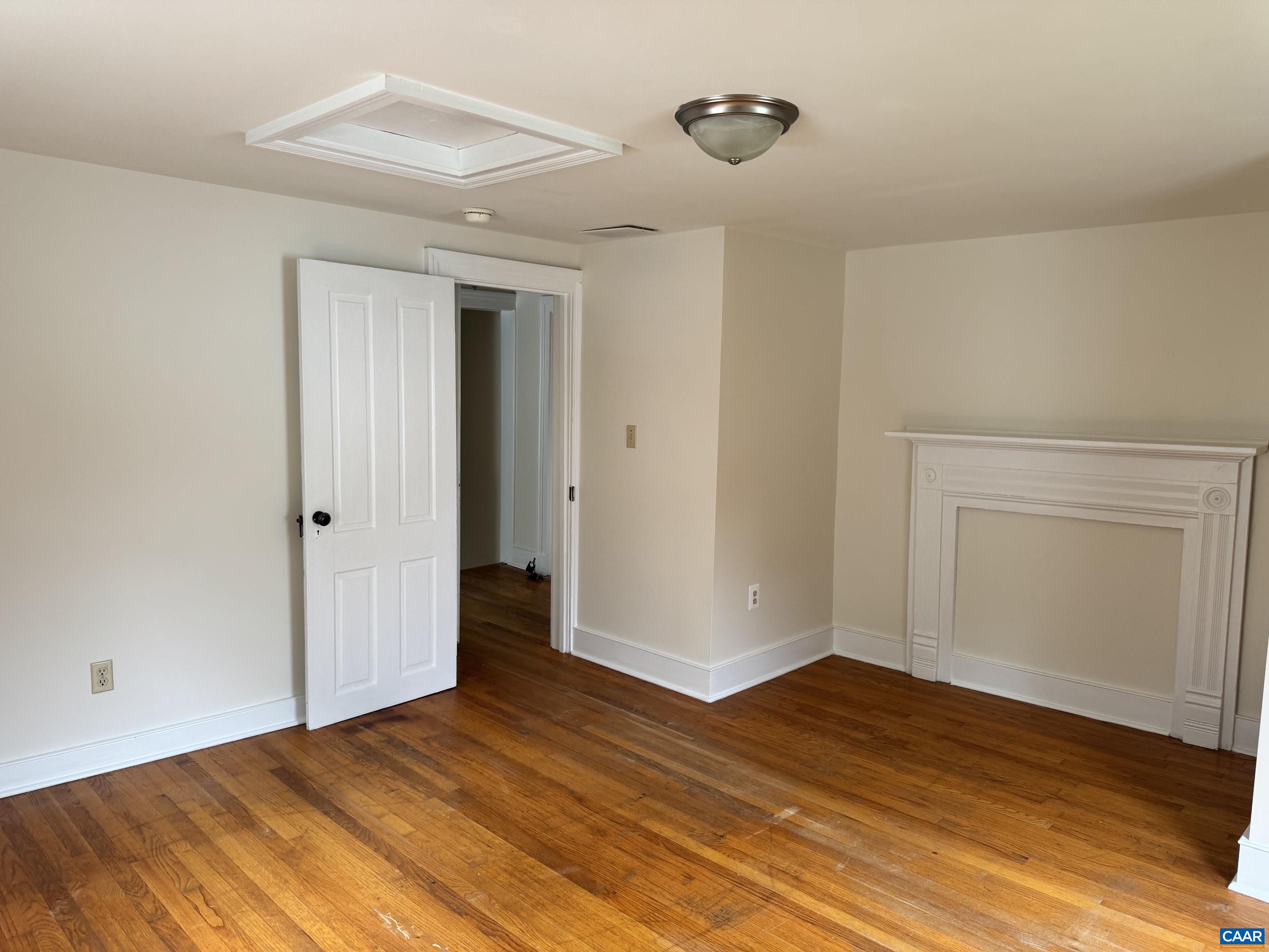 339 SW 6 1/2 ST, CHARLOTTESVILLE, Virginia 22903, 4 Bedrooms Bedrooms, ,1 BathroomBathrooms,Residential,339 SW 6 1/2 ST,680320 MLS # 680320 339 SW 6 1/2 ST, CHARLOTTESVILLE, Virginia 22903, 4 Bedrooms Bedrooms, ,1 BathroomBathrooms,Residential,339 SW 6 1/2 ST,680320 MLS # 680320