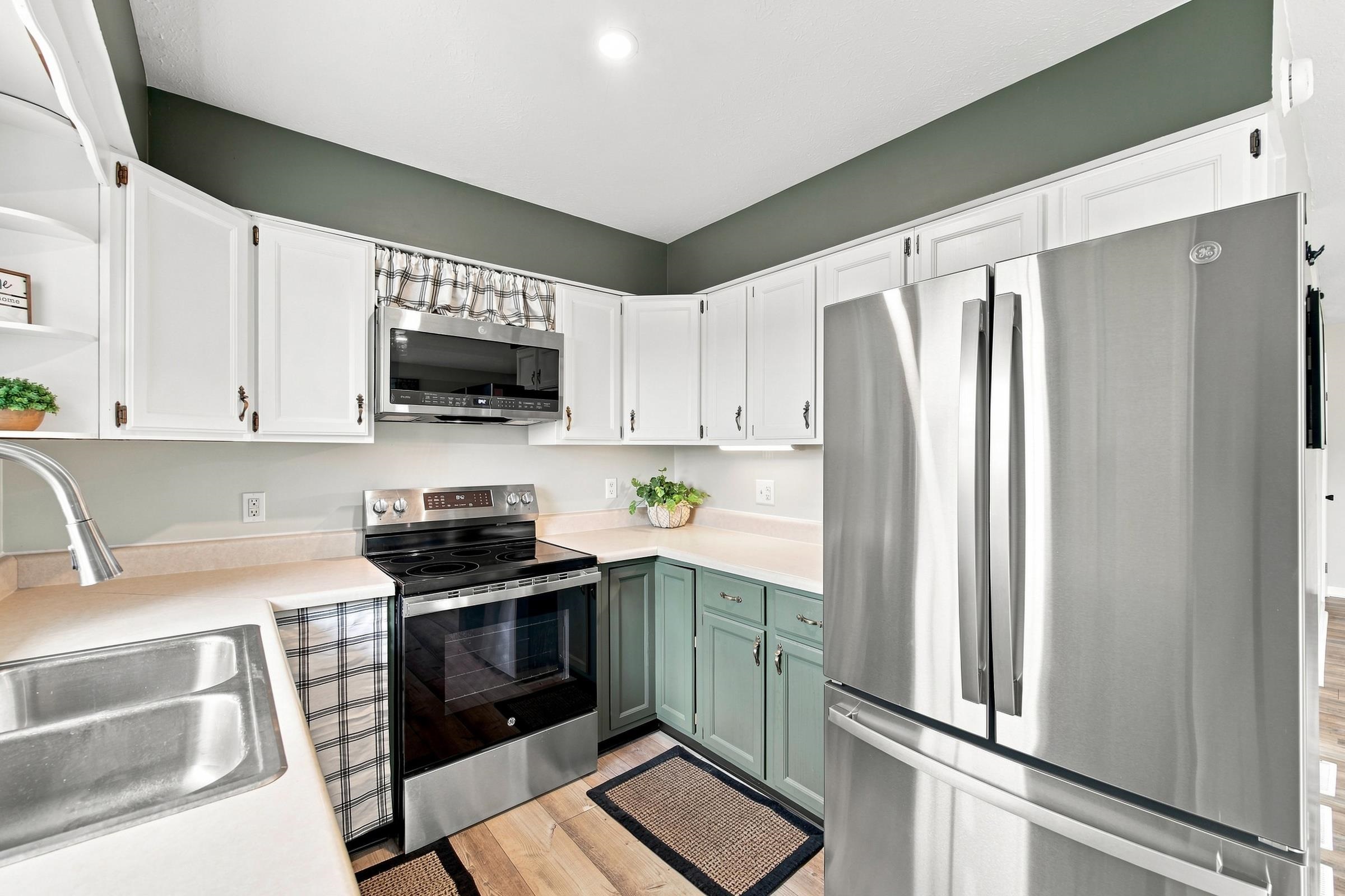 2756 RIDGE HOLLOW RD, EDINBURG, Virginia 22824, 3 Bedrooms Bedrooms, ,1 BathroomBathrooms,Residential,2756 RIDGE HOLLOW RD,680326 MLS # 680326 2756 RIDGE HOLLOW RD, EDINBURG, Virginia 22824, 3 Bedrooms Bedrooms, ,1 BathroomBathrooms,Residential,2756 RIDGE HOLLOW RD,680326 MLS # 680326