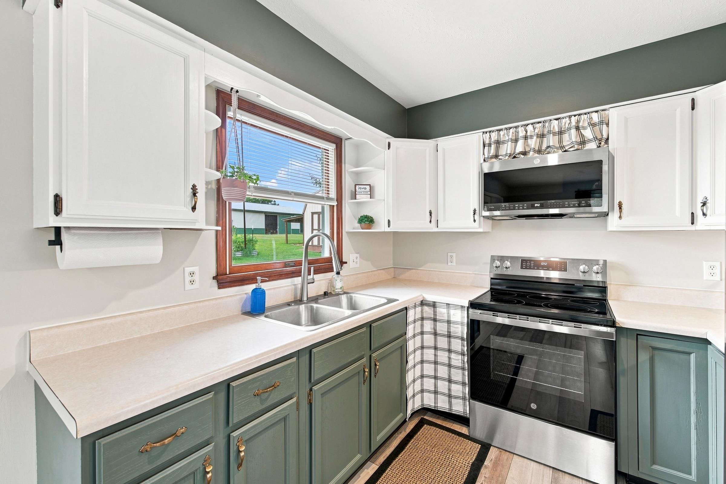 2756 RIDGE HOLLOW RD, EDINBURG, Virginia 22824, 3 Bedrooms Bedrooms, ,1 BathroomBathrooms,Residential,2756 RIDGE HOLLOW RD,680326 MLS # 680326 2756 RIDGE HOLLOW RD, EDINBURG, Virginia 22824, 3 Bedrooms Bedrooms, ,1 BathroomBathrooms,Residential,2756 RIDGE HOLLOW RD,680326 MLS # 680326