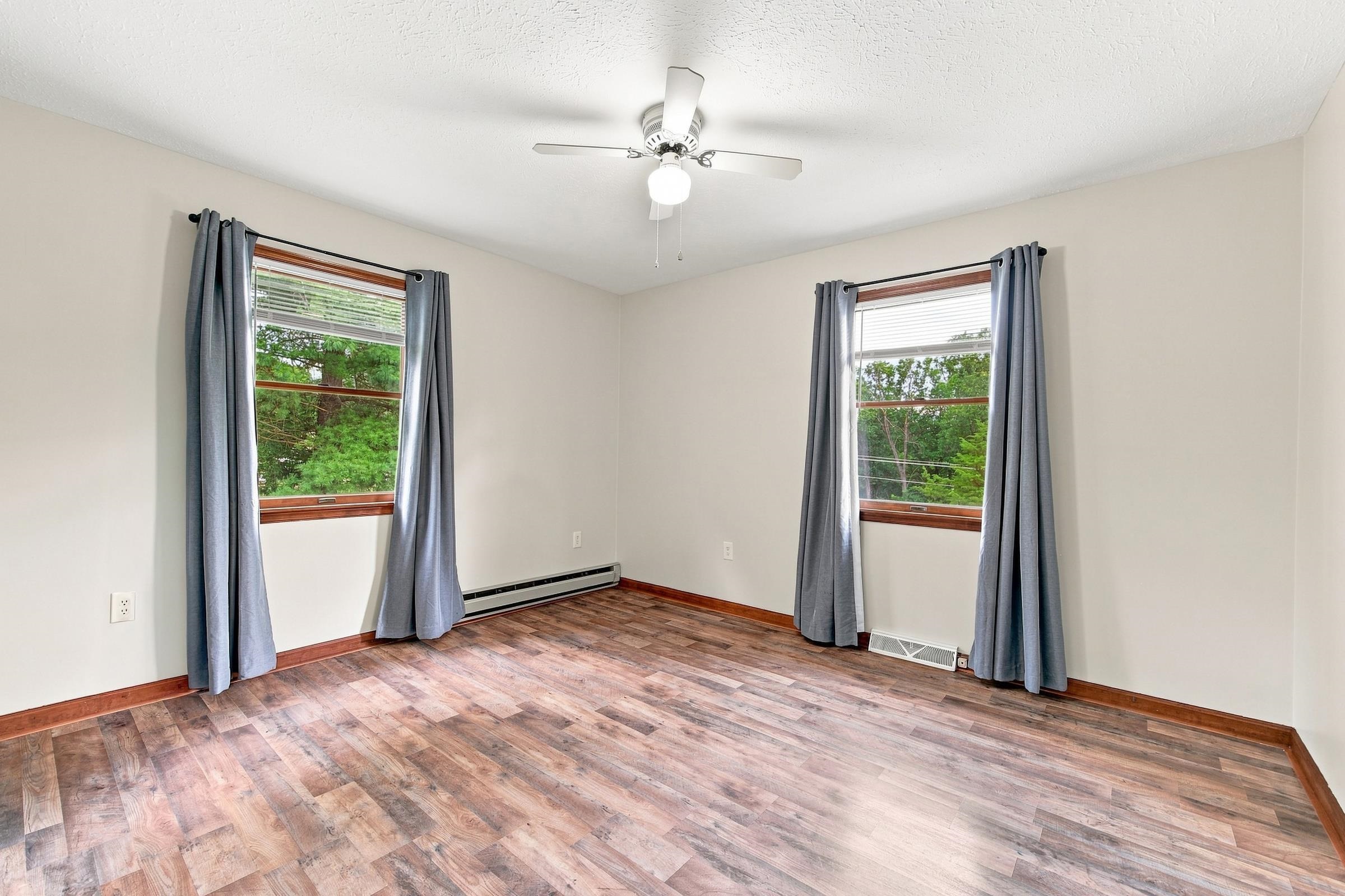 2756 RIDGE HOLLOW RD, EDINBURG, Virginia 22824, 3 Bedrooms Bedrooms, ,1 BathroomBathrooms,Residential,2756 RIDGE HOLLOW RD,680326 MLS # 680326 2756 RIDGE HOLLOW RD, EDINBURG, Virginia 22824, 3 Bedrooms Bedrooms, ,1 BathroomBathrooms,Residential,2756 RIDGE HOLLOW RD,680326 MLS # 680326