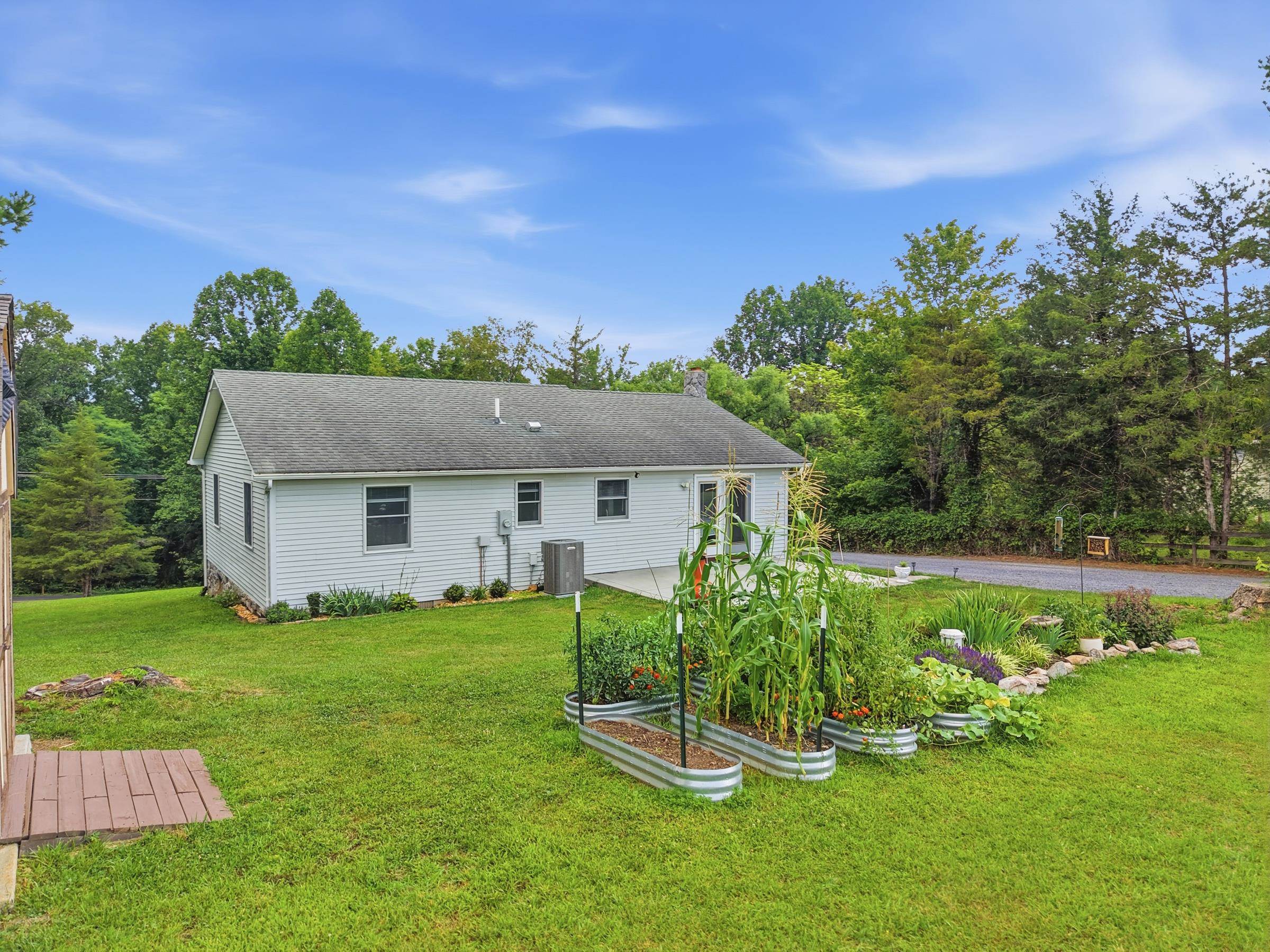 2756 RIDGE HOLLOW RD, EDINBURG, Virginia 22824, 3 Bedrooms Bedrooms, ,1 BathroomBathrooms,Residential,2756 RIDGE HOLLOW RD,680326 MLS # 680326 2756 RIDGE HOLLOW RD, EDINBURG, Virginia 22824, 3 Bedrooms Bedrooms, ,1 BathroomBathrooms,Residential,2756 RIDGE HOLLOW RD,680326 MLS # 680326