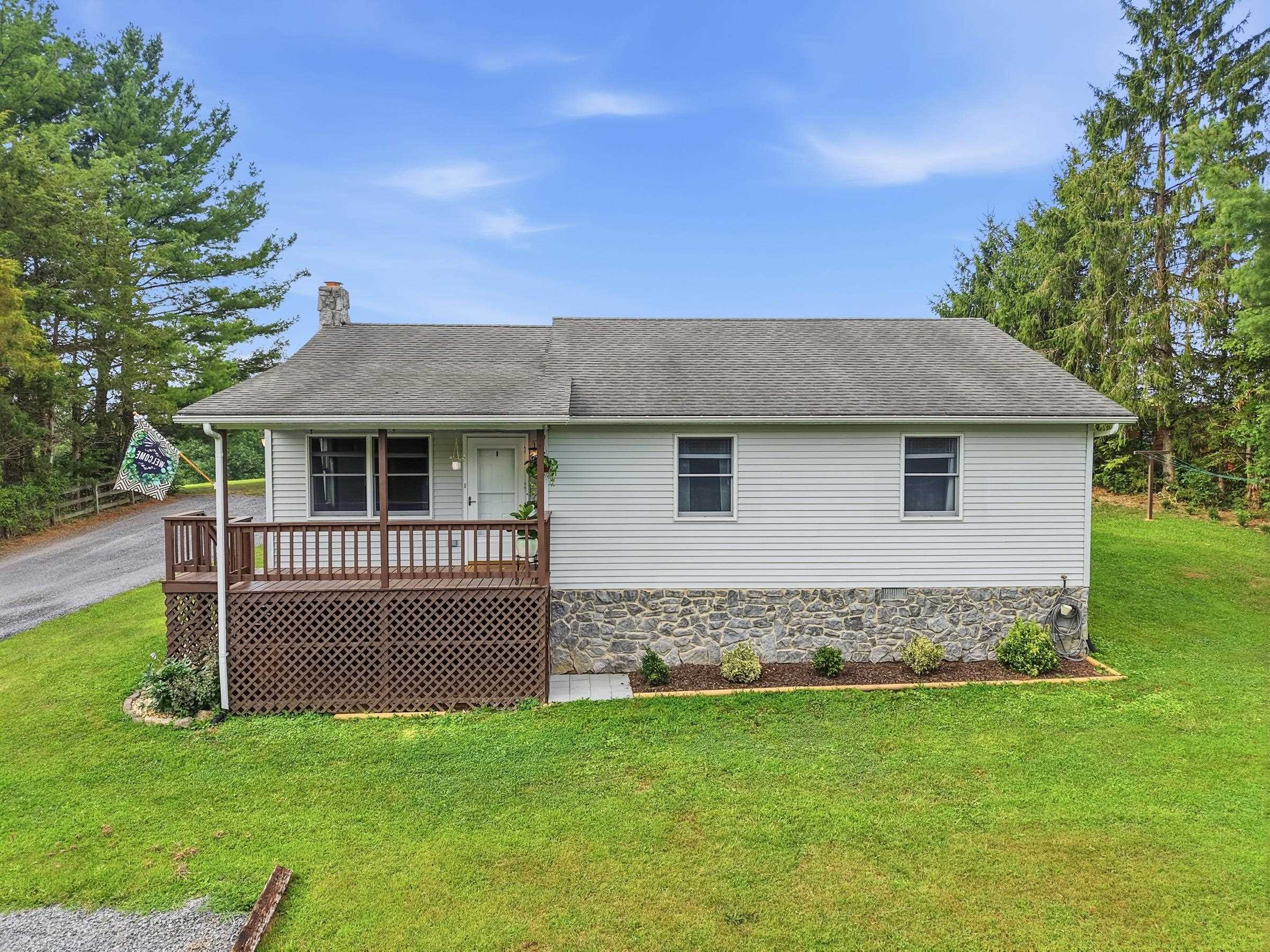 2756 RIDGE HOLLOW RD, EDINBURG, Virginia 22824, 3 Bedrooms Bedrooms, ,1 BathroomBathrooms,Residential,2756 RIDGE HOLLOW RD,680326 MLS # 680326 2756 RIDGE HOLLOW RD, EDINBURG, Virginia 22824, 3 Bedrooms Bedrooms, ,1 BathroomBathrooms,Residential,2756 RIDGE HOLLOW RD,680326 MLS # 680326