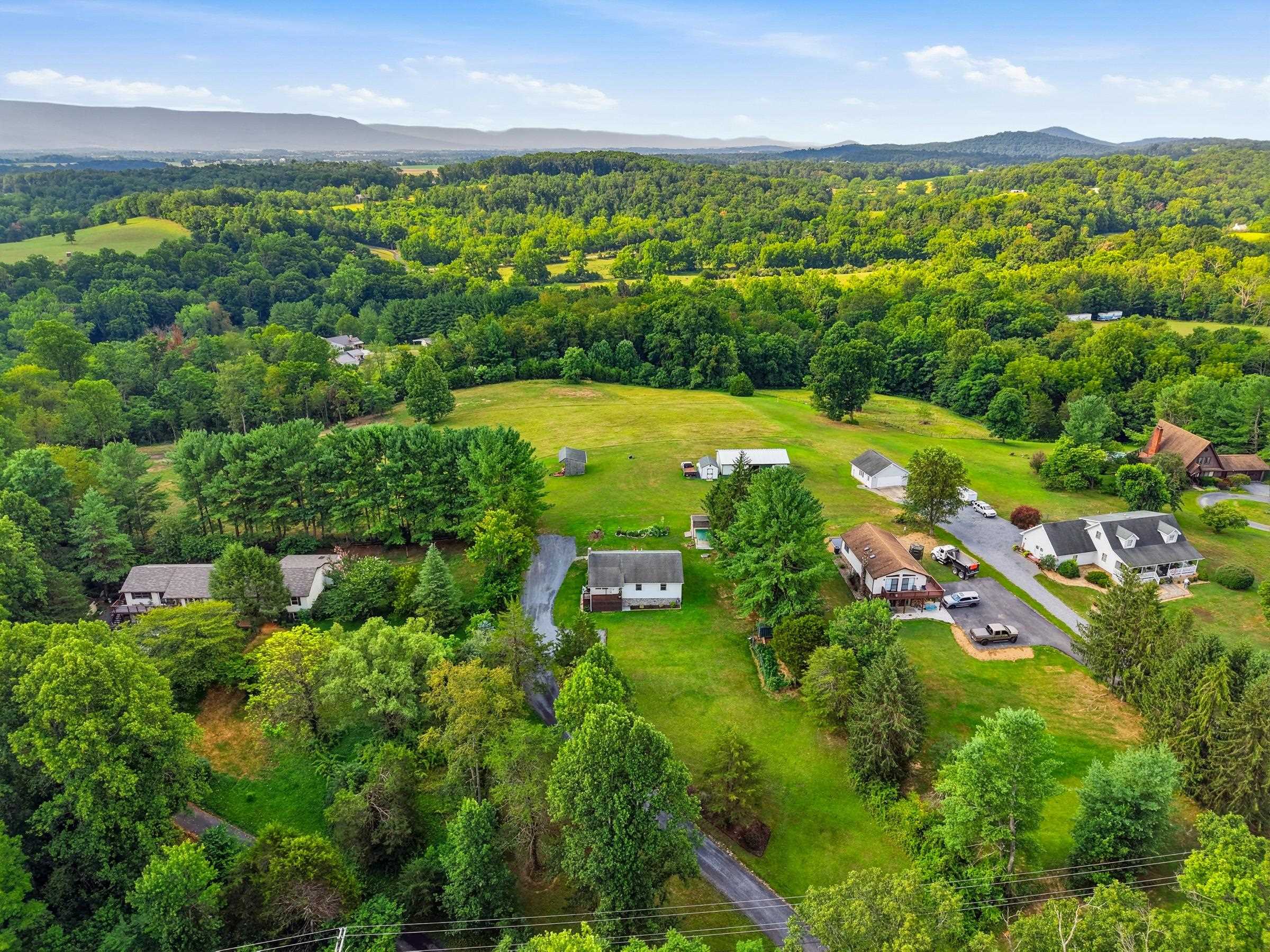 2756 RIDGE HOLLOW RD, EDINBURG, Virginia 22824, 3 Bedrooms Bedrooms, ,1 BathroomBathrooms,Residential,2756 RIDGE HOLLOW RD,680326 MLS # 680326 2756 RIDGE HOLLOW RD, EDINBURG, Virginia 22824, 3 Bedrooms Bedrooms, ,1 BathroomBathrooms,Residential,2756 RIDGE HOLLOW RD,680326 MLS # 680326