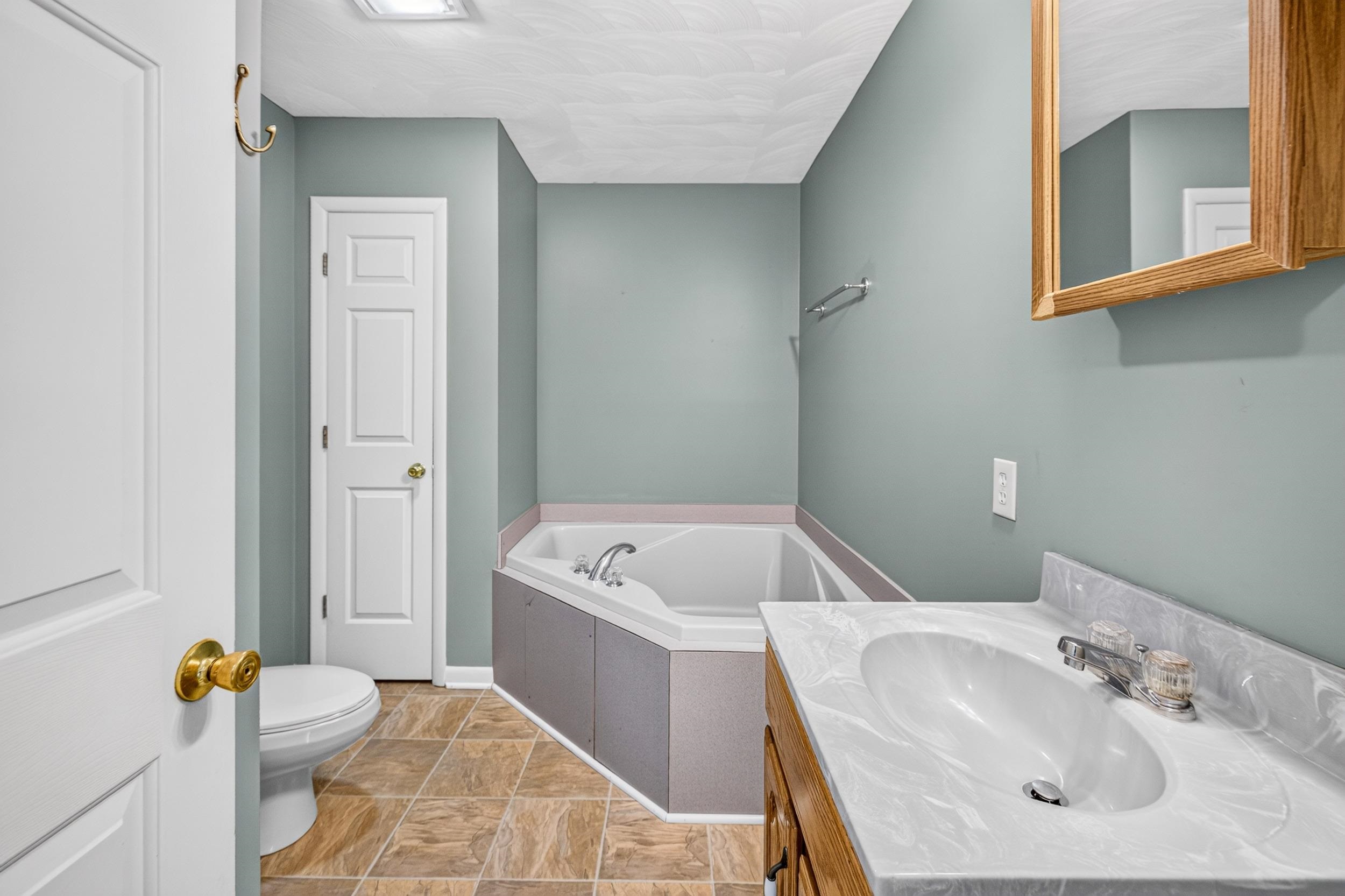 18 BEVERLEY ST, VERONA, Virginia 24482, 4 Bedrooms Bedrooms, ,2 BathroomsBathrooms,Residential,18 BEVERLEY ST,680328 MLS # 680328 18 BEVERLEY ST, VERONA, Virginia 24482, 4 Bedrooms Bedrooms, ,2 BathroomsBathrooms,Residential,18 BEVERLEY ST,680328 MLS # 680328