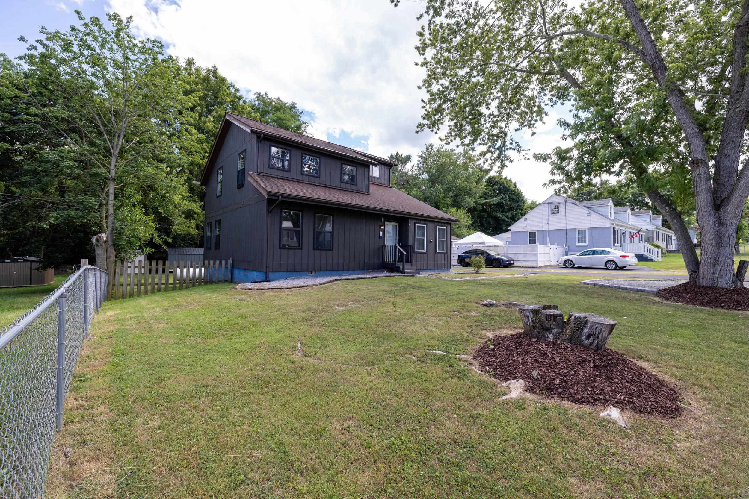 18 BEVERLEY ST, VERONA, Virginia 24482, 4 Bedrooms Bedrooms, ,2 BathroomsBathrooms,Residential,18 BEVERLEY ST,680328 MLS # 680328 18 BEVERLEY ST, VERONA, Virginia 24482, 4 Bedrooms Bedrooms, ,2 BathroomsBathrooms,Residential,18 BEVERLEY ST,680328 MLS # 680328