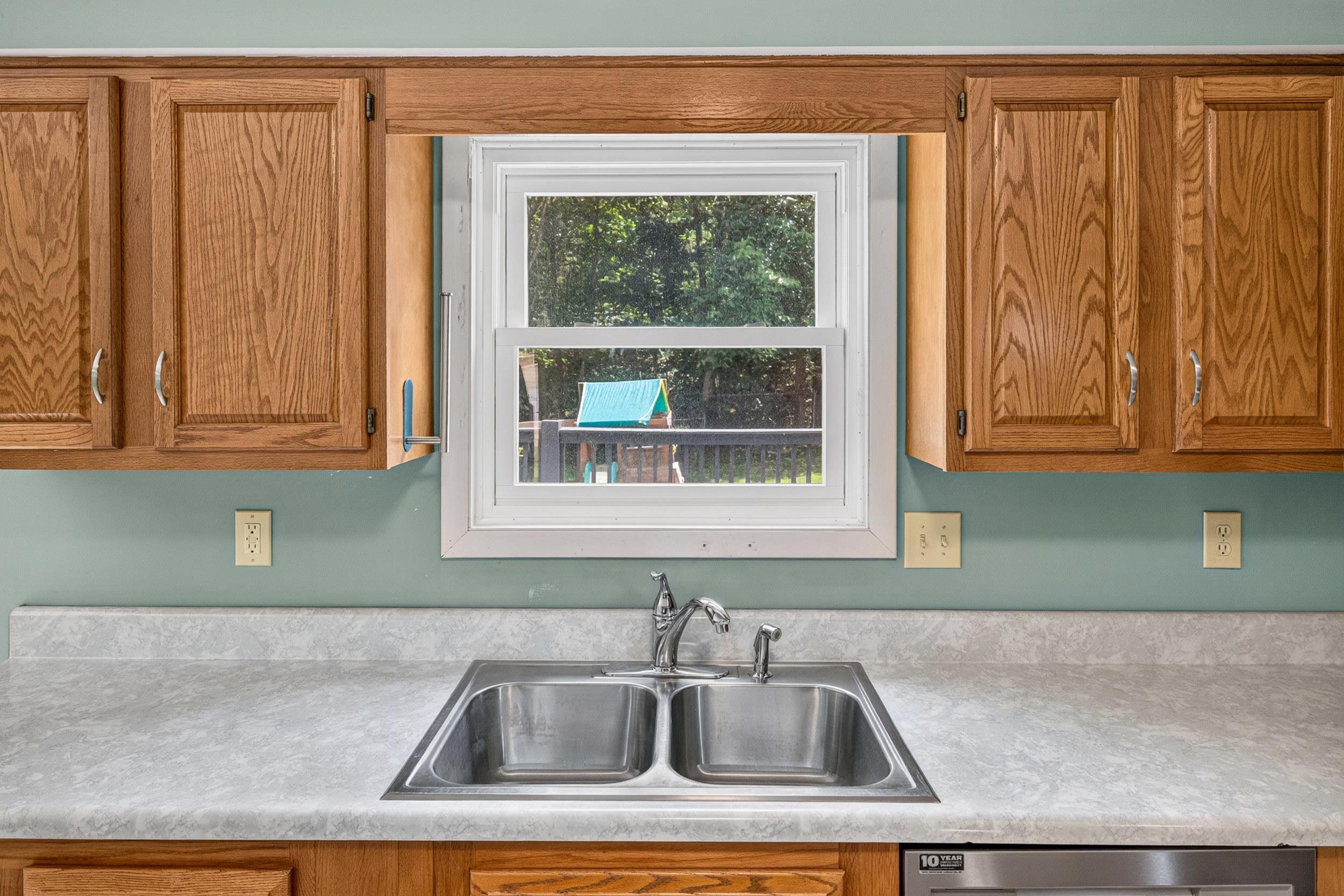 18 BEVERLEY ST, VERONA, Virginia 24482, 4 Bedrooms Bedrooms, ,2 BathroomsBathrooms,Residential,18 BEVERLEY ST,680328 MLS # 680328 18 BEVERLEY ST, VERONA, Virginia 24482, 4 Bedrooms Bedrooms, ,2 BathroomsBathrooms,Residential,18 BEVERLEY ST,680328 MLS # 680328