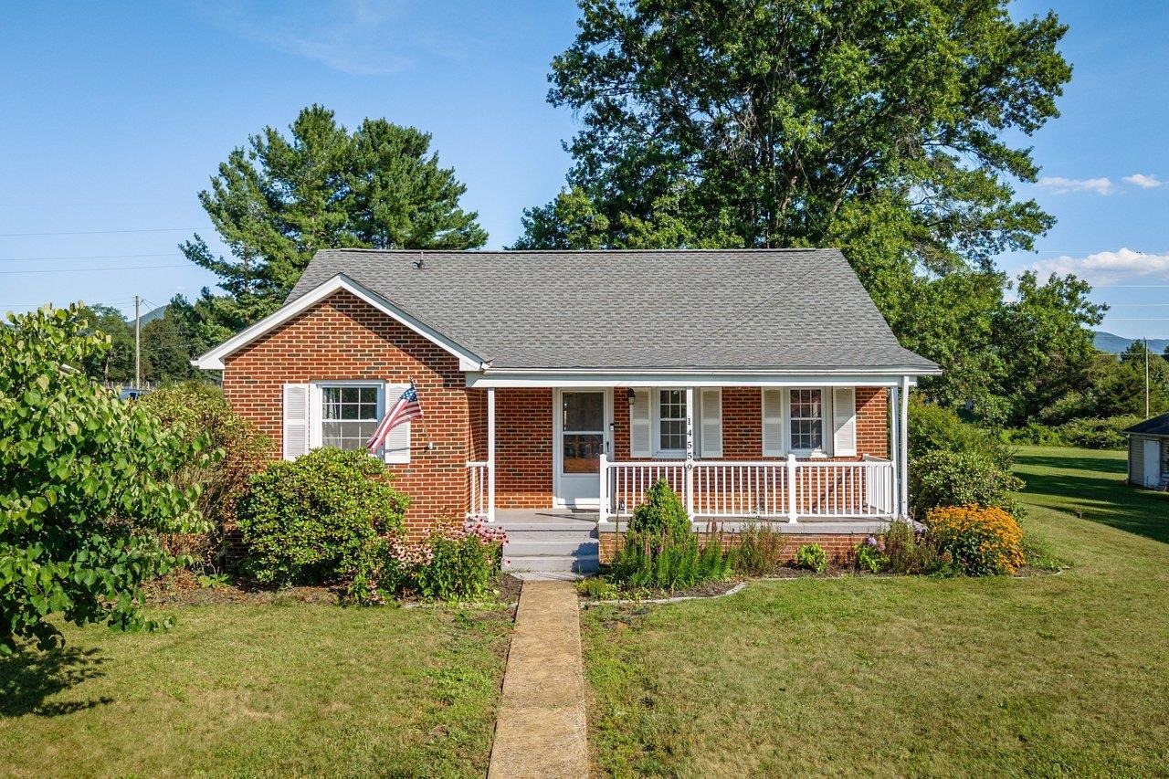 14559 SOUTH EAST SIDE HWY, GROTTOES, Virginia 24441, 3 Bedrooms Bedrooms, ,1 BathroomBathrooms,Residential,14559 SOUTH EAST SIDE HWY,680329 MLS # 680329 14559 SOUTH EAST SIDE HWY, GROTTOES, Virginia 24441, 3 Bedrooms Bedrooms, ,1 BathroomBathrooms,Residential,14559 SOUTH EAST SIDE HWY,680329 MLS # 680329