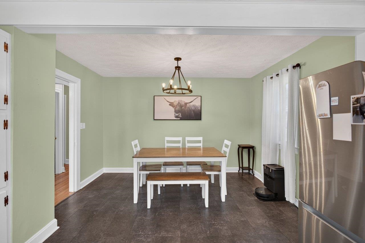 14559 SOUTH EAST SIDE HWY, GROTTOES, Virginia 24441, 3 Bedrooms Bedrooms, ,1 BathroomBathrooms,Residential,14559 SOUTH EAST SIDE HWY,680329 MLS # 680329 14559 SOUTH EAST SIDE HWY, GROTTOES, Virginia 24441, 3 Bedrooms Bedrooms, ,1 BathroomBathrooms,Residential,14559 SOUTH EAST SIDE HWY,680329 MLS # 680329