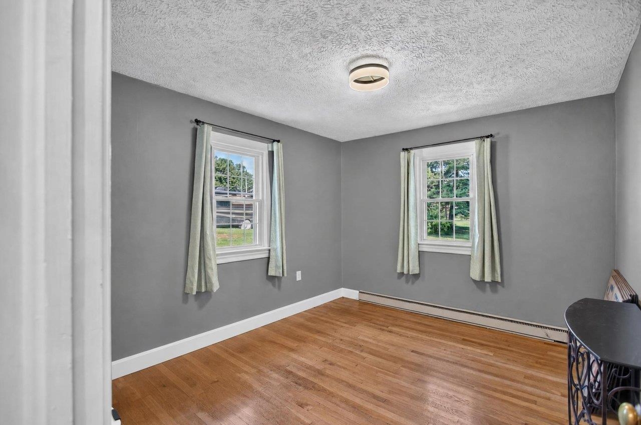 14559 SOUTH EAST SIDE HWY, GROTTOES, Virginia 24441, 3 Bedrooms Bedrooms, ,1 BathroomBathrooms,Residential,14559 SOUTH EAST SIDE HWY,680329 MLS # 680329 14559 SOUTH EAST SIDE HWY, GROTTOES, Virginia 24441, 3 Bedrooms Bedrooms, ,1 BathroomBathrooms,Residential,14559 SOUTH EAST SIDE HWY,680329 MLS # 680329
