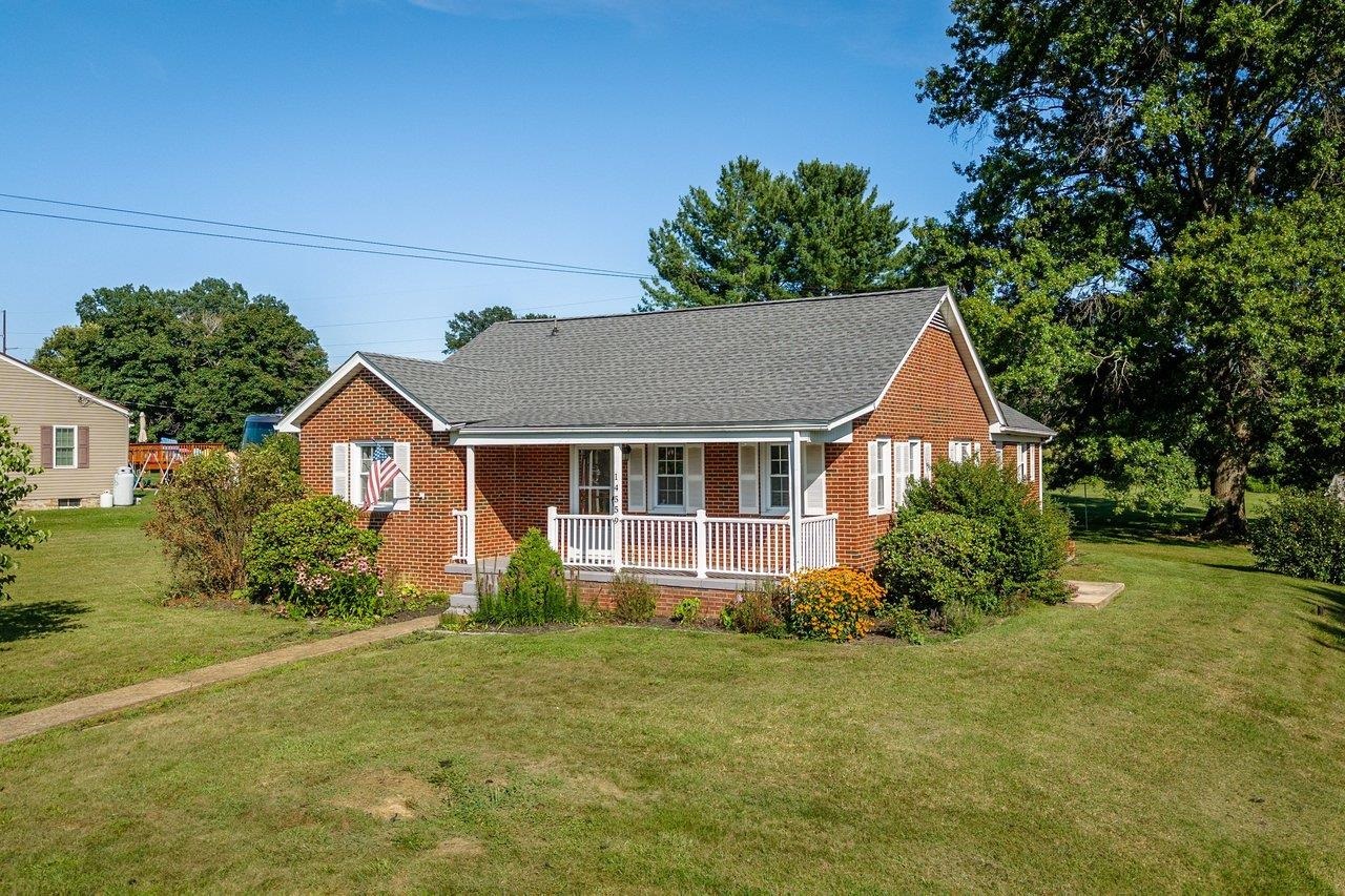 14559 SOUTH EAST SIDE HWY, GROTTOES, Virginia 24441, 3 Bedrooms Bedrooms, ,1 BathroomBathrooms,Residential,14559 SOUTH EAST SIDE HWY,680329 MLS # 680329 14559 SOUTH EAST SIDE HWY, GROTTOES, Virginia 24441, 3 Bedrooms Bedrooms, ,1 BathroomBathrooms,Residential,14559 SOUTH EAST SIDE HWY,680329 MLS # 680329