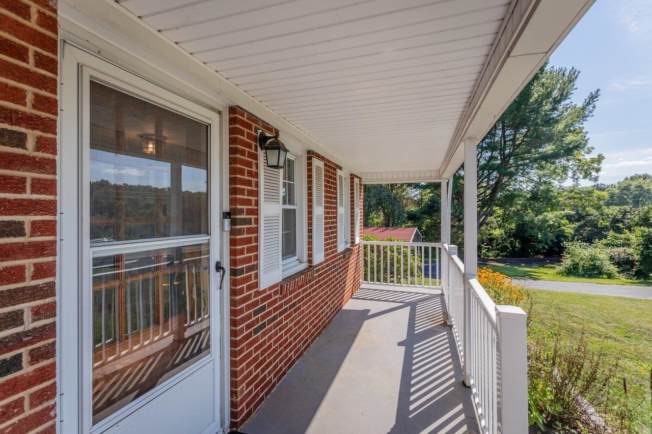 14559 SOUTH EAST SIDE HWY, GROTTOES, Virginia 24441, 3 Bedrooms Bedrooms, ,1 BathroomBathrooms,Residential,14559 SOUTH EAST SIDE HWY,680329 MLS # 680329 14559 SOUTH EAST SIDE HWY, GROTTOES, Virginia 24441, 3 Bedrooms Bedrooms, ,1 BathroomBathrooms,Residential,14559 SOUTH EAST SIDE HWY,680329 MLS # 680329