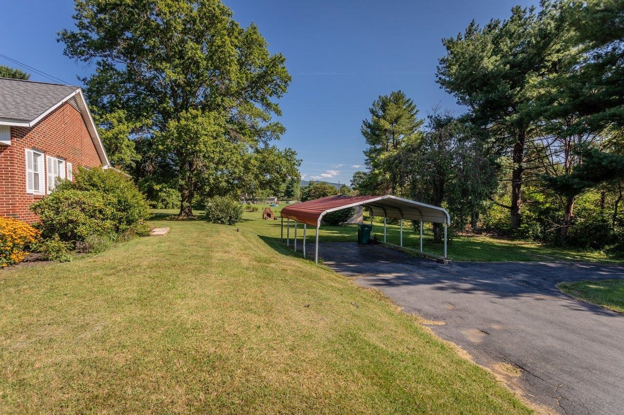 14559 SOUTH EAST SIDE HWY, GROTTOES, Virginia 24441, 3 Bedrooms Bedrooms, ,1 BathroomBathrooms,Residential,14559 SOUTH EAST SIDE HWY,680329 MLS # 680329 14559 SOUTH EAST SIDE HWY, GROTTOES, Virginia 24441, 3 Bedrooms Bedrooms, ,1 BathroomBathrooms,Residential,14559 SOUTH EAST SIDE HWY,680329 MLS # 680329