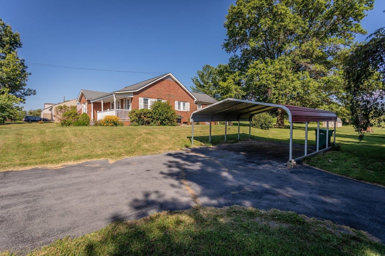 14559 SOUTH EAST SIDE HWY, GROTTOES, Virginia 24441, 3 Bedrooms Bedrooms, ,1 BathroomBathrooms,Residential,14559 SOUTH EAST SIDE HWY,680329 MLS # 680329 14559 SOUTH EAST SIDE HWY, GROTTOES, Virginia 24441, 3 Bedrooms Bedrooms, ,1 BathroomBathrooms,Residential,14559 SOUTH EAST SIDE HWY,680329 MLS # 680329