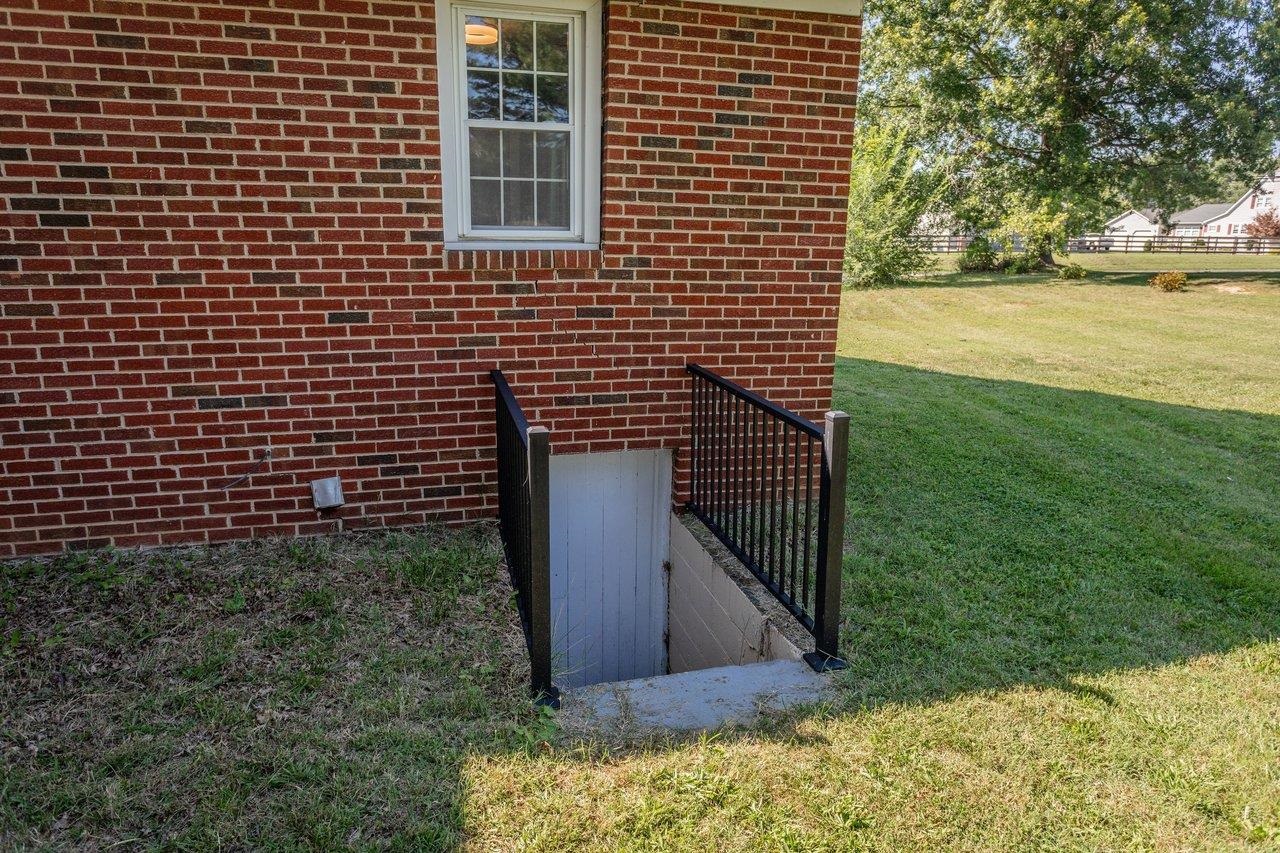 14559 SOUTH EAST SIDE HWY, GROTTOES, Virginia 24441, 3 Bedrooms Bedrooms, ,1 BathroomBathrooms,Residential,14559 SOUTH EAST SIDE HWY,680329 MLS # 680329 14559 SOUTH EAST SIDE HWY, GROTTOES, Virginia 24441, 3 Bedrooms Bedrooms, ,1 BathroomBathrooms,Residential,14559 SOUTH EAST SIDE HWY,680329 MLS # 680329