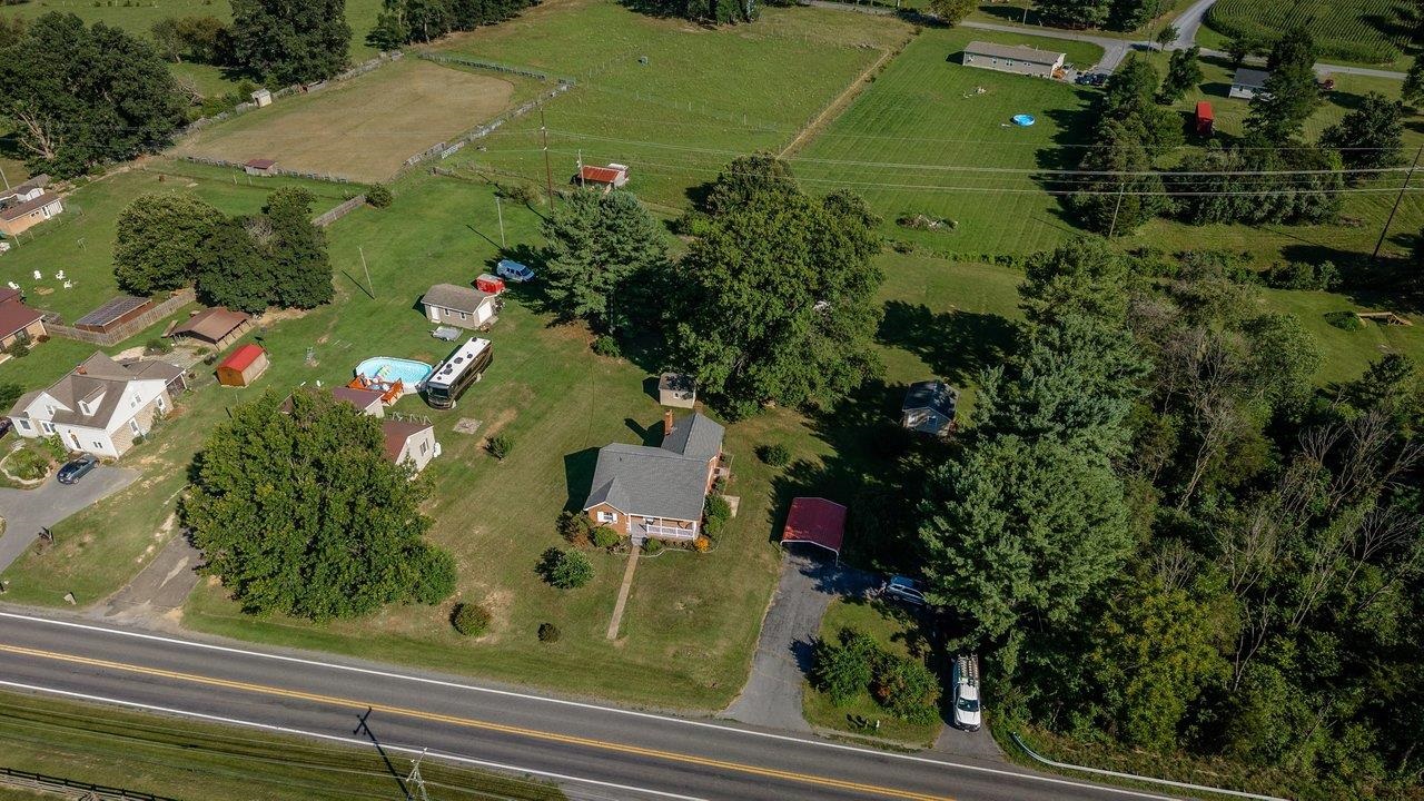 14559 SOUTH EAST SIDE HWY, GROTTOES, Virginia 24441, 3 Bedrooms Bedrooms, ,1 BathroomBathrooms,Residential,14559 SOUTH EAST SIDE HWY,680329 MLS # 680329 14559 SOUTH EAST SIDE HWY, GROTTOES, Virginia 24441, 3 Bedrooms Bedrooms, ,1 BathroomBathrooms,Residential,14559 SOUTH EAST SIDE HWY,680329 MLS # 680329