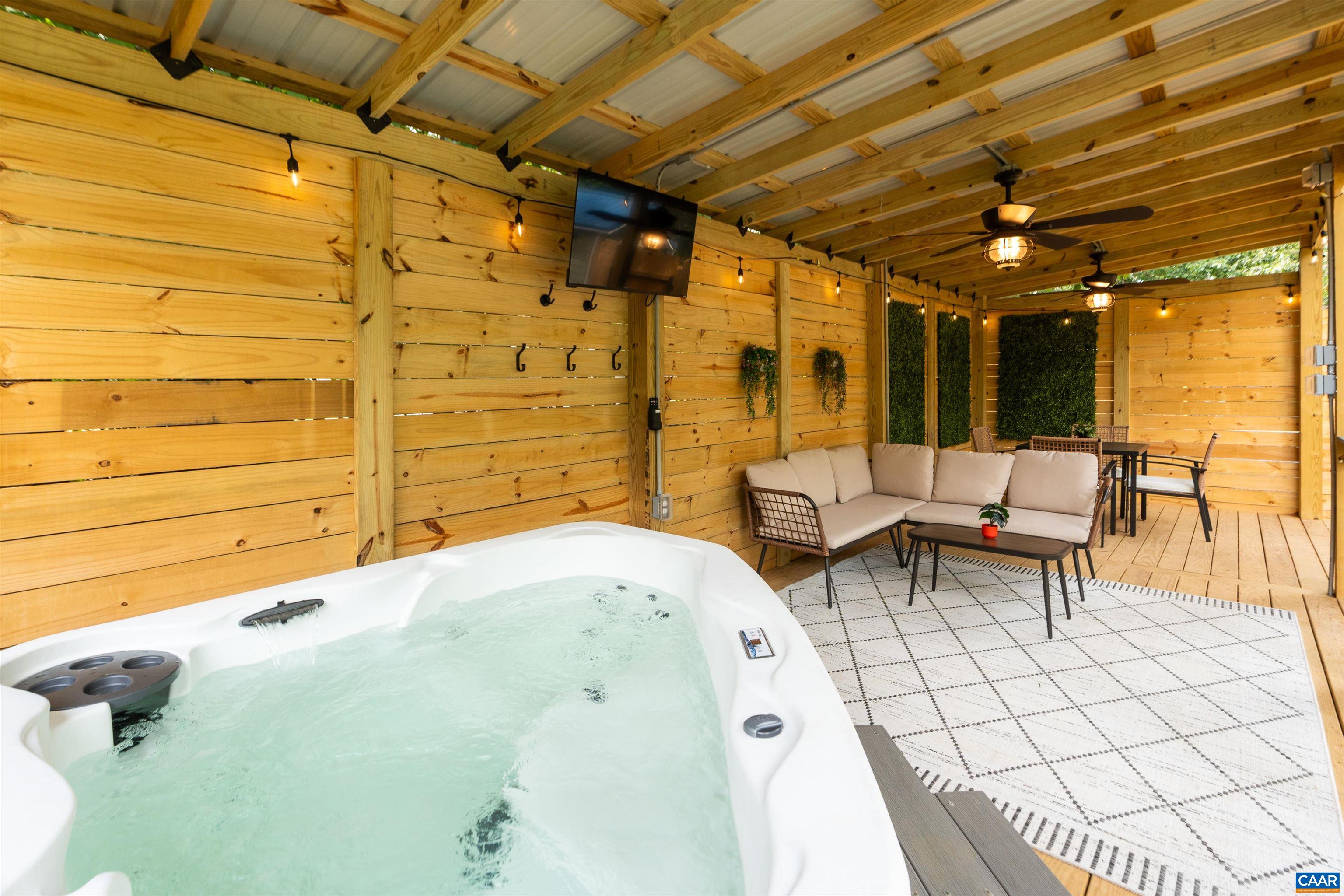 2082 WHITE ROCK RD, SCOTTSVILLE, Virginia 24590, 1 Bedroom Bedrooms, ,1 BathroomBathrooms,Residential,The Wandering Yak,2082 WHITE ROCK RD,680330 MLS # 680330 2082 WHITE ROCK RD, SCOTTSVILLE, Virginia 24590, 1 Bedroom Bedrooms, ,1 BathroomBathrooms,Residential,The Wandering Yak,2082 WHITE ROCK RD,680330 MLS # 680330
