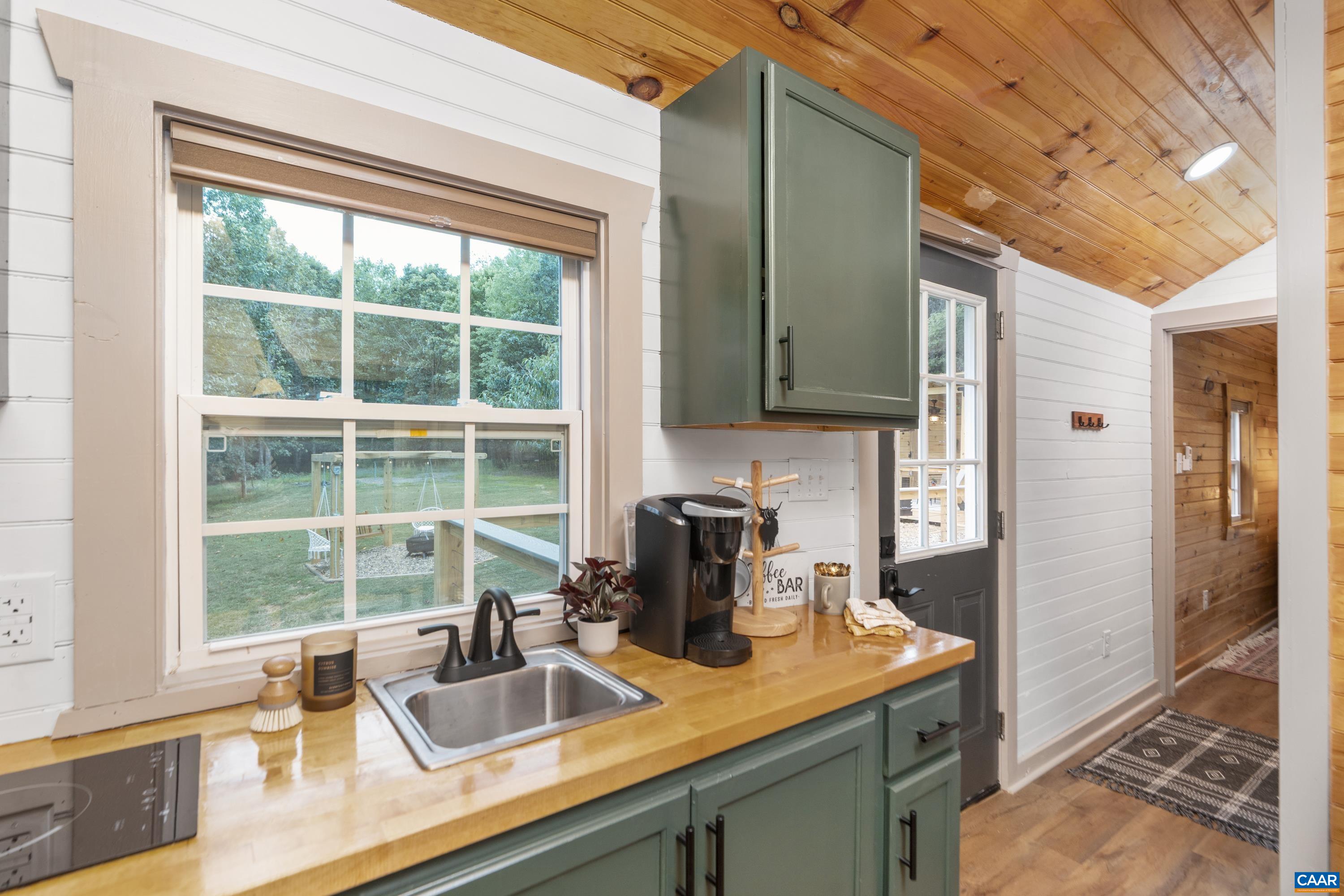 2082 WHITE ROCK RD, SCOTTSVILLE, Virginia 24590, 1 Bedroom Bedrooms, ,1 BathroomBathrooms,Residential,The Wandering Yak,2082 WHITE ROCK RD,680330 MLS # 680330 2082 WHITE ROCK RD, SCOTTSVILLE, Virginia 24590, 1 Bedroom Bedrooms, ,1 BathroomBathrooms,Residential,The Wandering Yak,2082 WHITE ROCK RD,680330 MLS # 680330