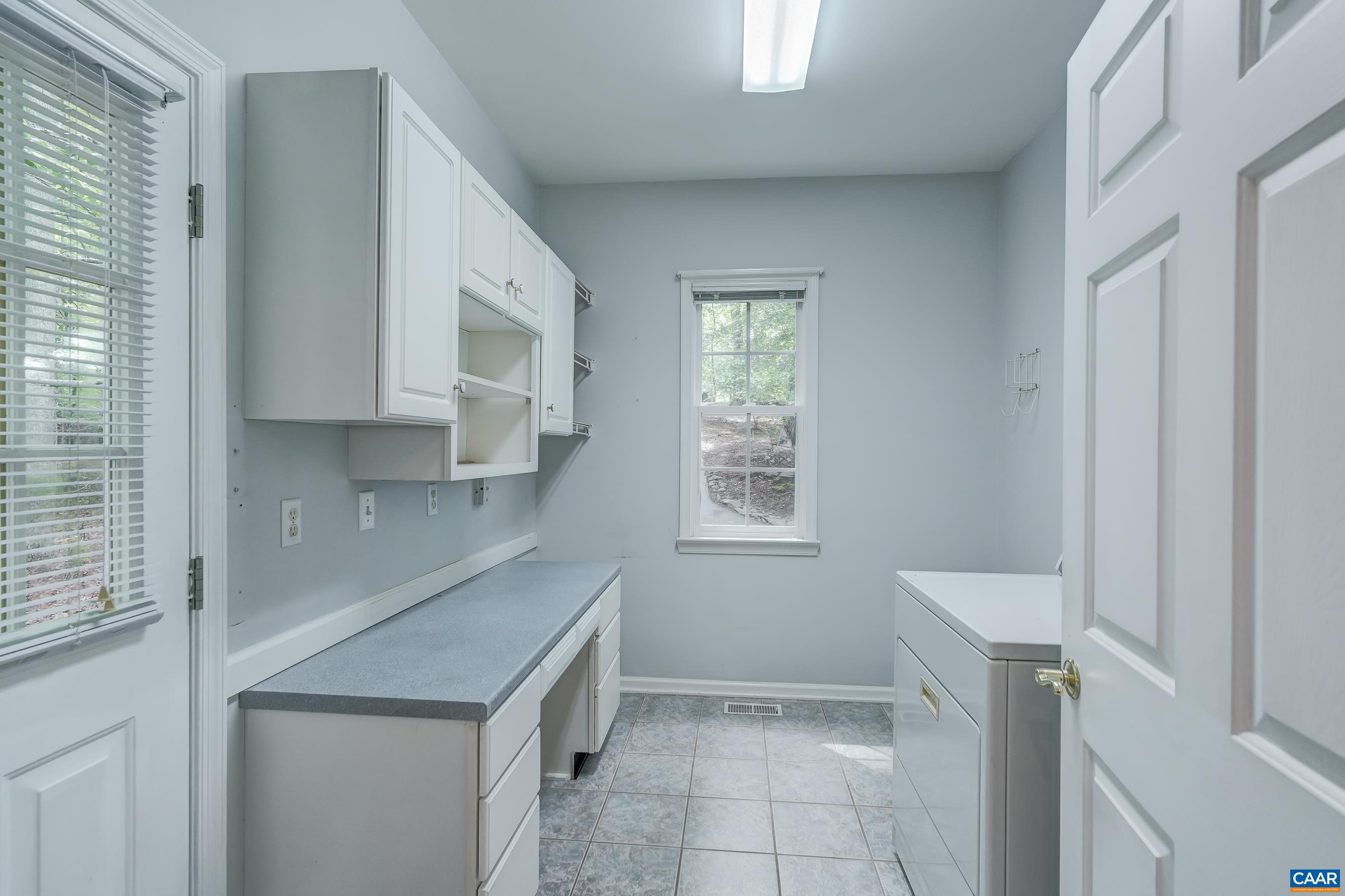 Large laundry room Large laundry room
