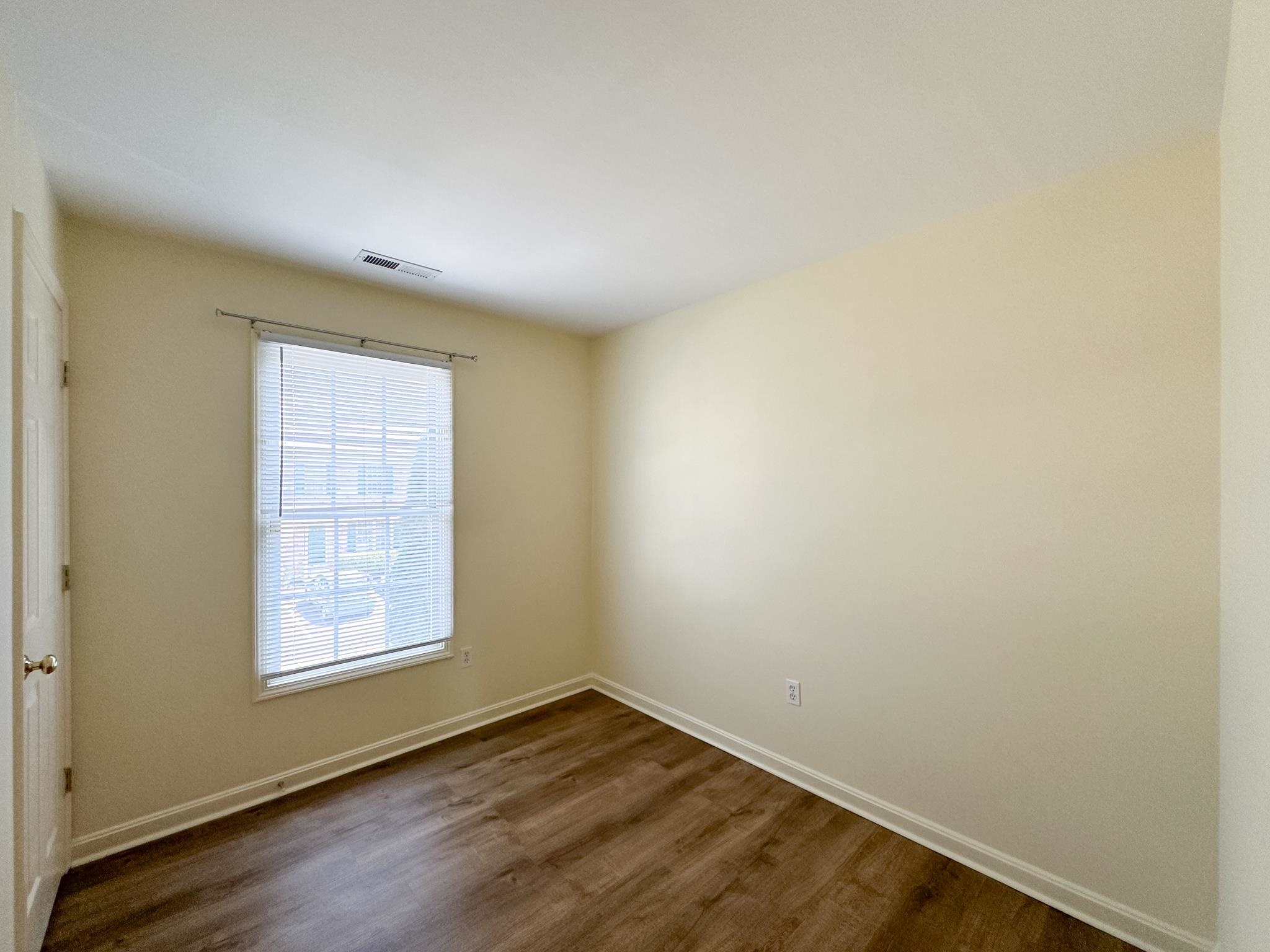 1026 COMMERCIAL CT, HARRISONBURG, Virginia 22802, 3 Bedrooms Bedrooms, ,2 BathroomsBathrooms,Residential,1026 COMMERCIAL CT,680346 MLS # 680346 1026 COMMERCIAL CT, HARRISONBURG, Virginia 22802, 3 Bedrooms Bedrooms, ,2 BathroomsBathrooms,Residential,1026 COMMERCIAL CT,680346 MLS # 680346
