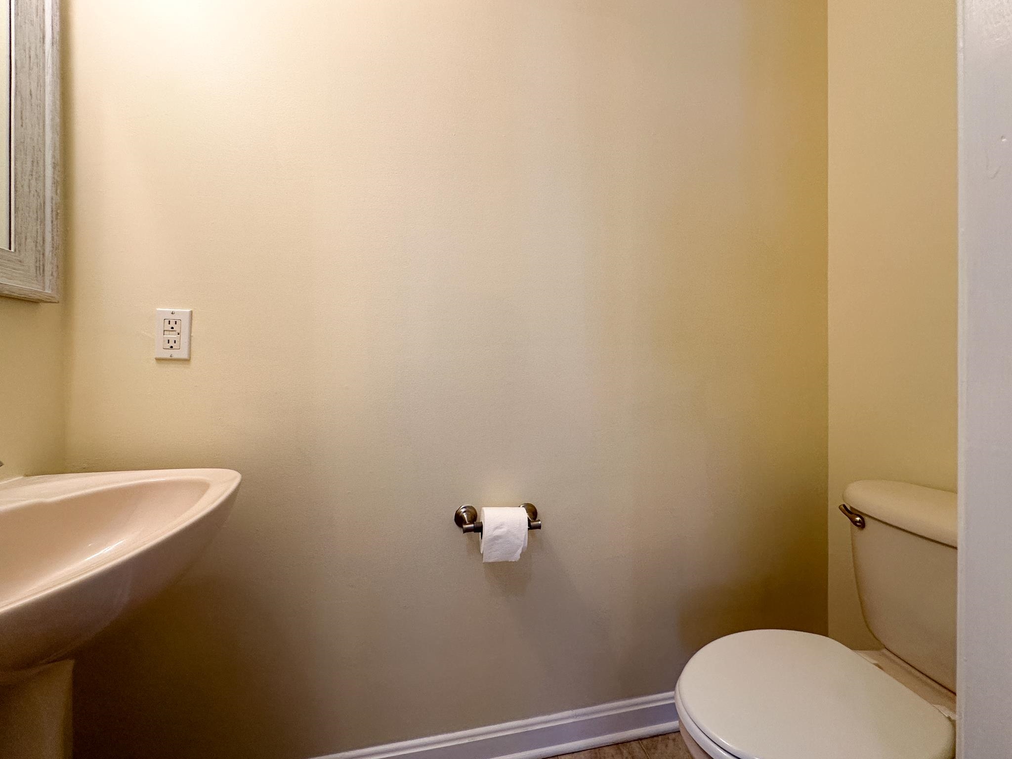 1026 COMMERCIAL CT, HARRISONBURG, Virginia 22802, 3 Bedrooms Bedrooms, ,2 BathroomsBathrooms,Residential,1026 COMMERCIAL CT,680346 MLS # 680346 1026 COMMERCIAL CT, HARRISONBURG, Virginia 22802, 3 Bedrooms Bedrooms, ,2 BathroomsBathrooms,Residential,1026 COMMERCIAL CT,680346 MLS # 680346