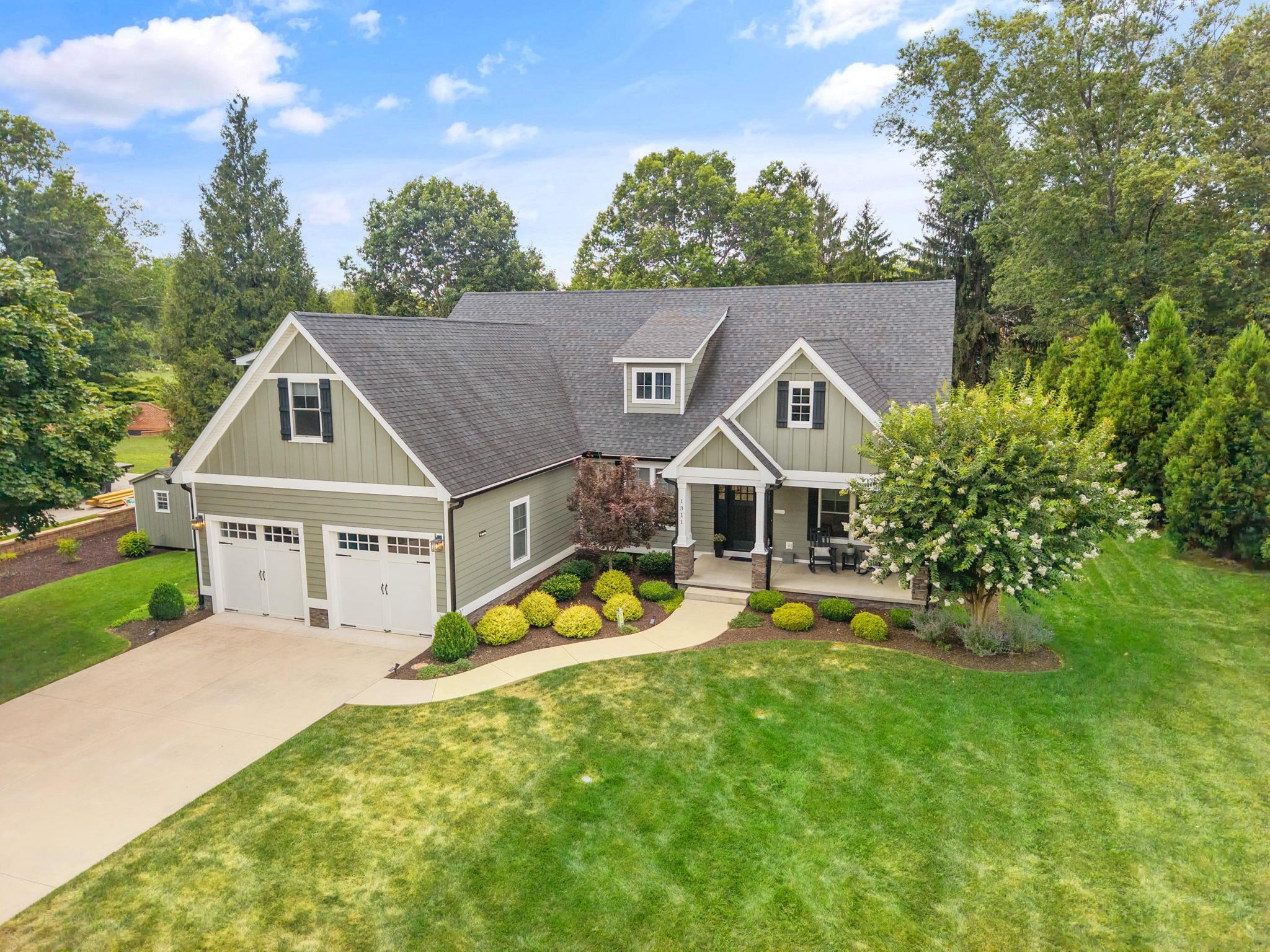 1311 GREENBRIER RD, WAYNESBORO, Virginia 22980, 4 Bedrooms Bedrooms, ,3 BathroomsBathrooms,Residential,1311 GREENBRIER RD,680351 MLS # 680351 1311 GREENBRIER RD, WAYNESBORO, Virginia 22980, 4 Bedrooms Bedrooms, ,3 BathroomsBathrooms,Residential,1311 GREENBRIER RD,680351 MLS # 680351