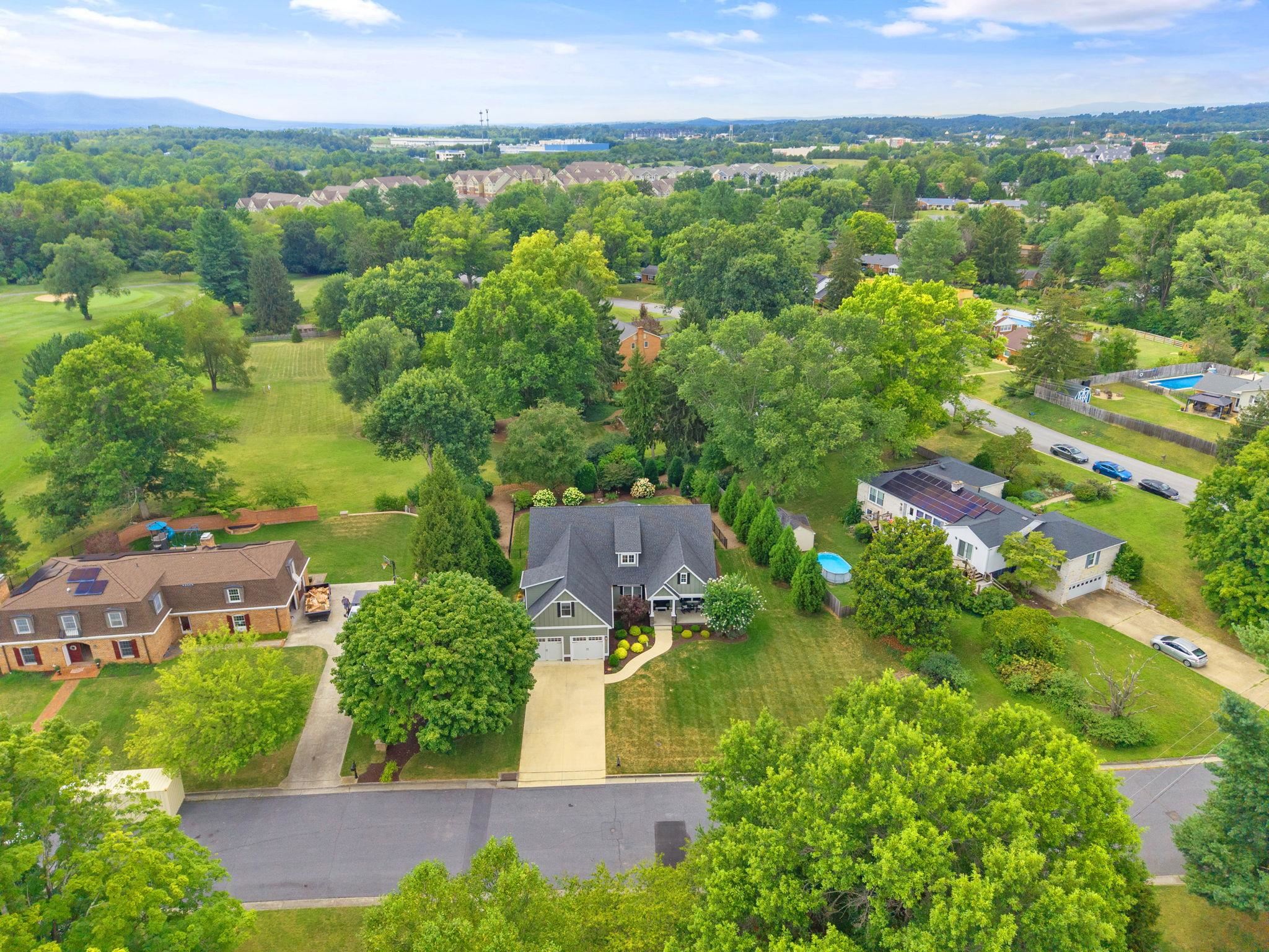 1311 GREENBRIER RD, WAYNESBORO, Virginia 22980, 4 Bedrooms Bedrooms, ,3 BathroomsBathrooms,Residential,1311 GREENBRIER RD,680351 MLS # 680351 1311 GREENBRIER RD, WAYNESBORO, Virginia 22980, 4 Bedrooms Bedrooms, ,3 BathroomsBathrooms,Residential,1311 GREENBRIER RD,680351 MLS # 680351