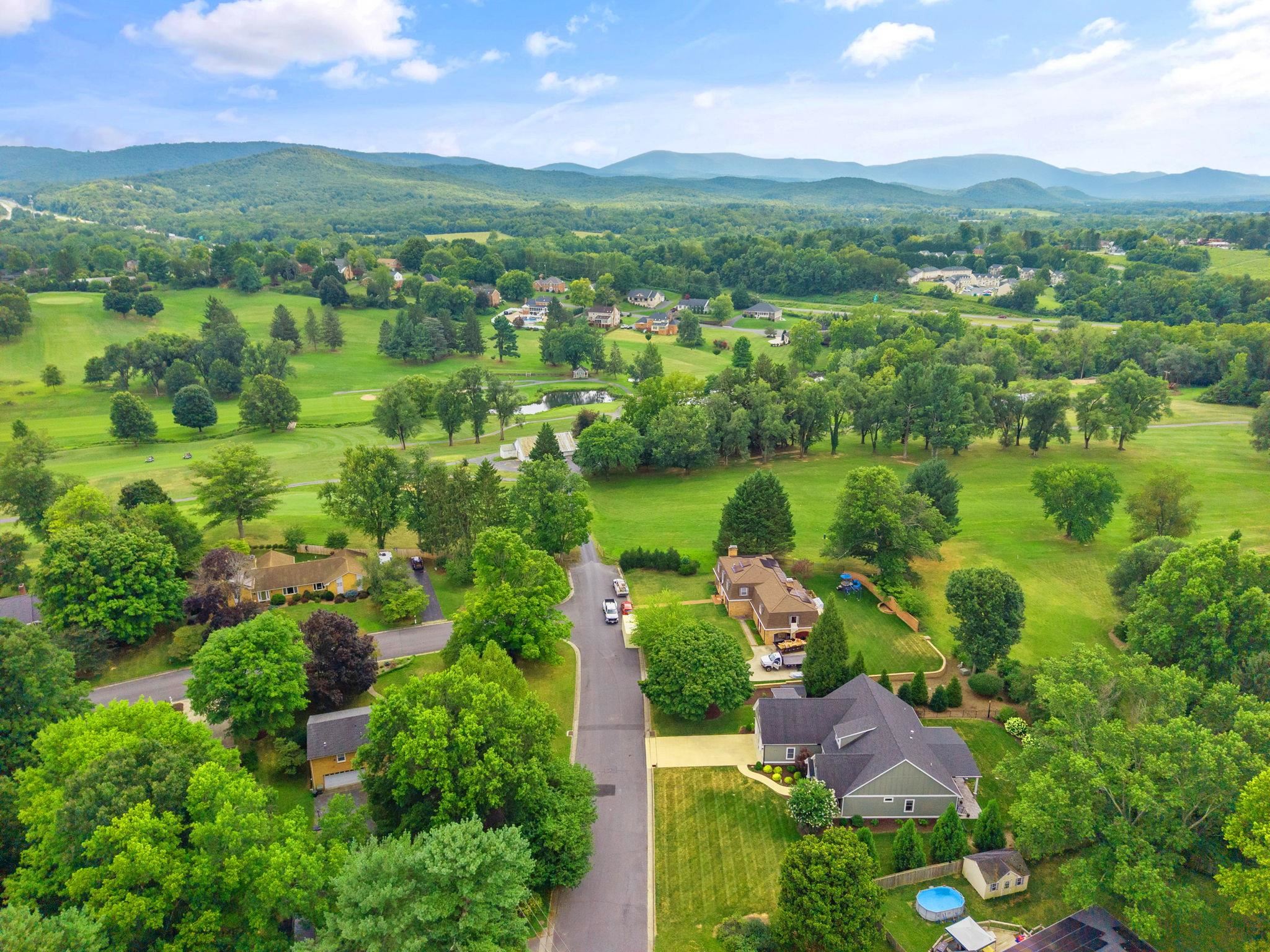 1311 GREENBRIER RD, WAYNESBORO, Virginia 22980, 4 Bedrooms Bedrooms, ,3 BathroomsBathrooms,Residential,1311 GREENBRIER RD,680351 MLS # 680351 1311 GREENBRIER RD, WAYNESBORO, Virginia 22980, 4 Bedrooms Bedrooms, ,3 BathroomsBathrooms,Residential,1311 GREENBRIER RD,680351 MLS # 680351