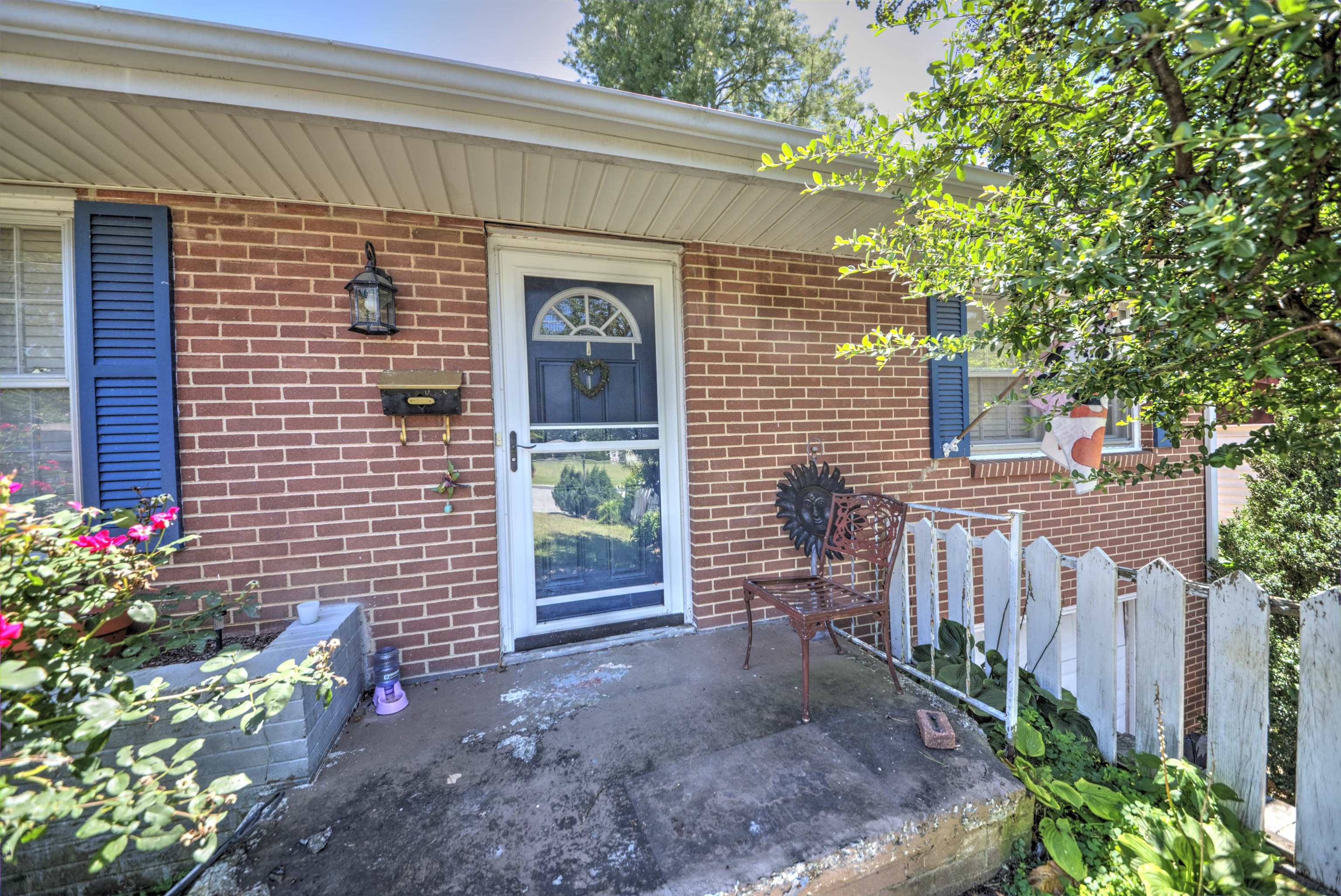 2210 BARE ST, STAUNTON, Virginia 24401, 3 Bedrooms Bedrooms, ,1 BathroomBathrooms,Residential,2210 BARE ST,680353 MLS # 680353 2210 BARE ST, STAUNTON, Virginia 24401, 3 Bedrooms Bedrooms, ,1 BathroomBathrooms,Residential,2210 BARE ST,680353 MLS # 680353