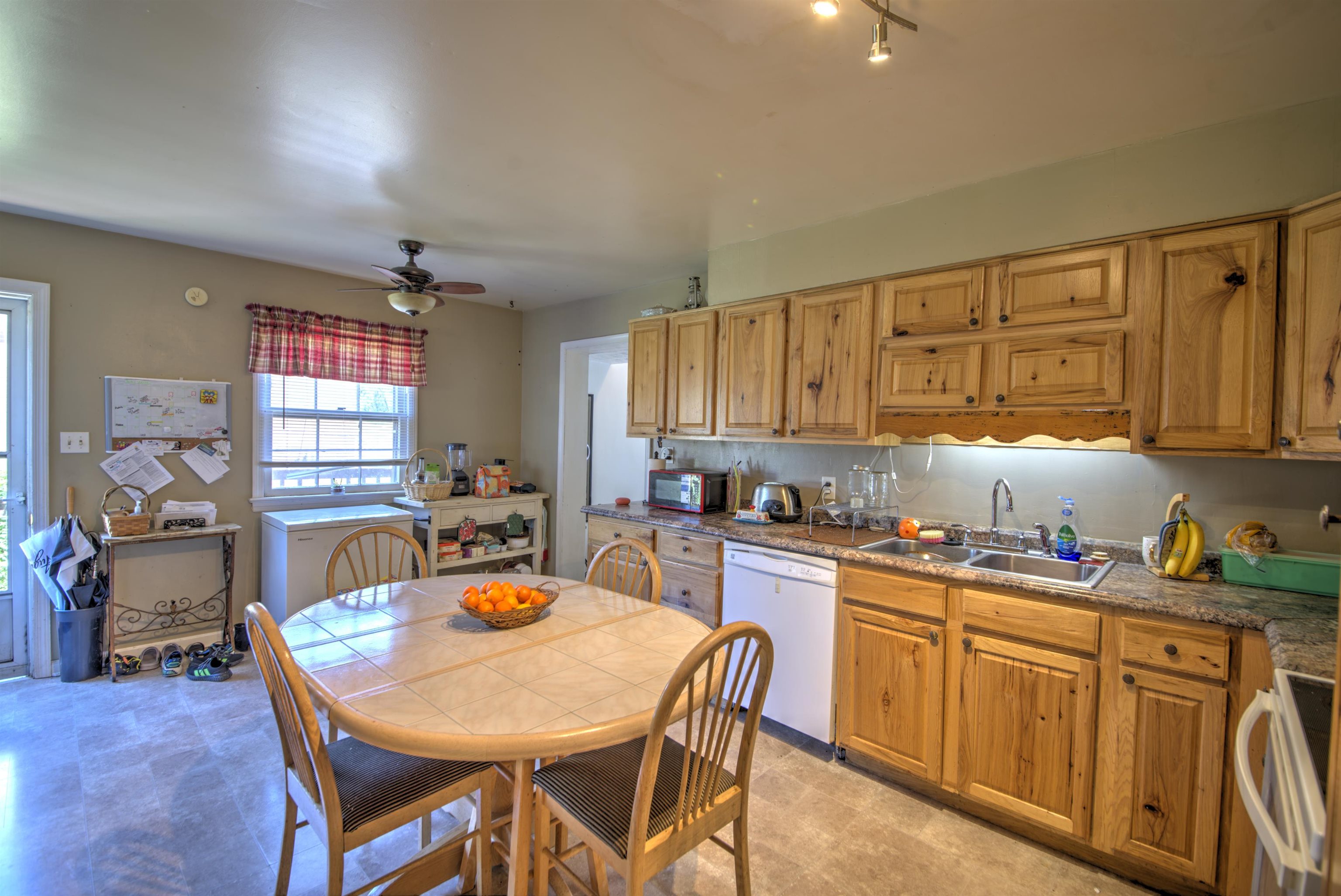 2210 BARE ST, STAUNTON, Virginia 24401, 3 Bedrooms Bedrooms, ,1 BathroomBathrooms,Residential,2210 BARE ST,680353 MLS # 680353 2210 BARE ST, STAUNTON, Virginia 24401, 3 Bedrooms Bedrooms, ,1 BathroomBathrooms,Residential,2210 BARE ST,680353 MLS # 680353