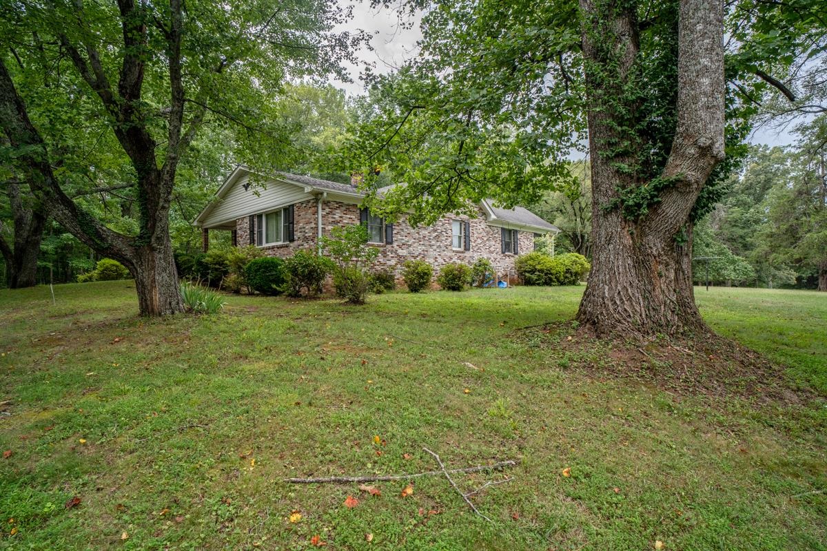 925 DURRETT RIDGE RD, EARLYSVILLE, Virginia 22936, 3 Bedrooms Bedrooms, ,2 BathroomsBathrooms,Residential,925 DURRETT RIDGE RD,679882 MLS # 679882 925 DURRETT RIDGE RD, EARLYSVILLE, Virginia 22936, 3 Bedrooms Bedrooms, ,2 BathroomsBathrooms,Residential,925 DURRETT RIDGE RD,679882 MLS # 679882